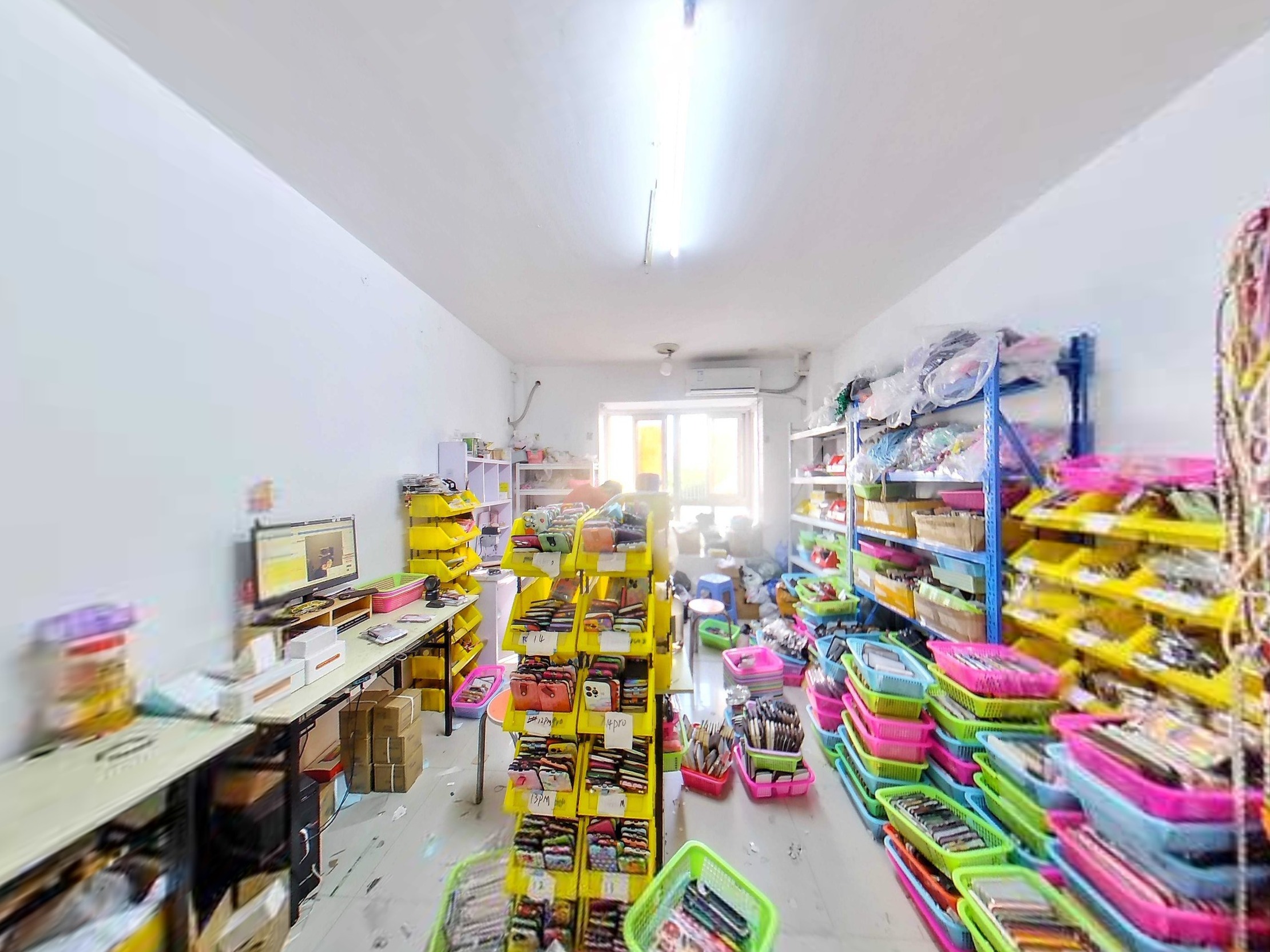 建艺大厦南精装2室155m²