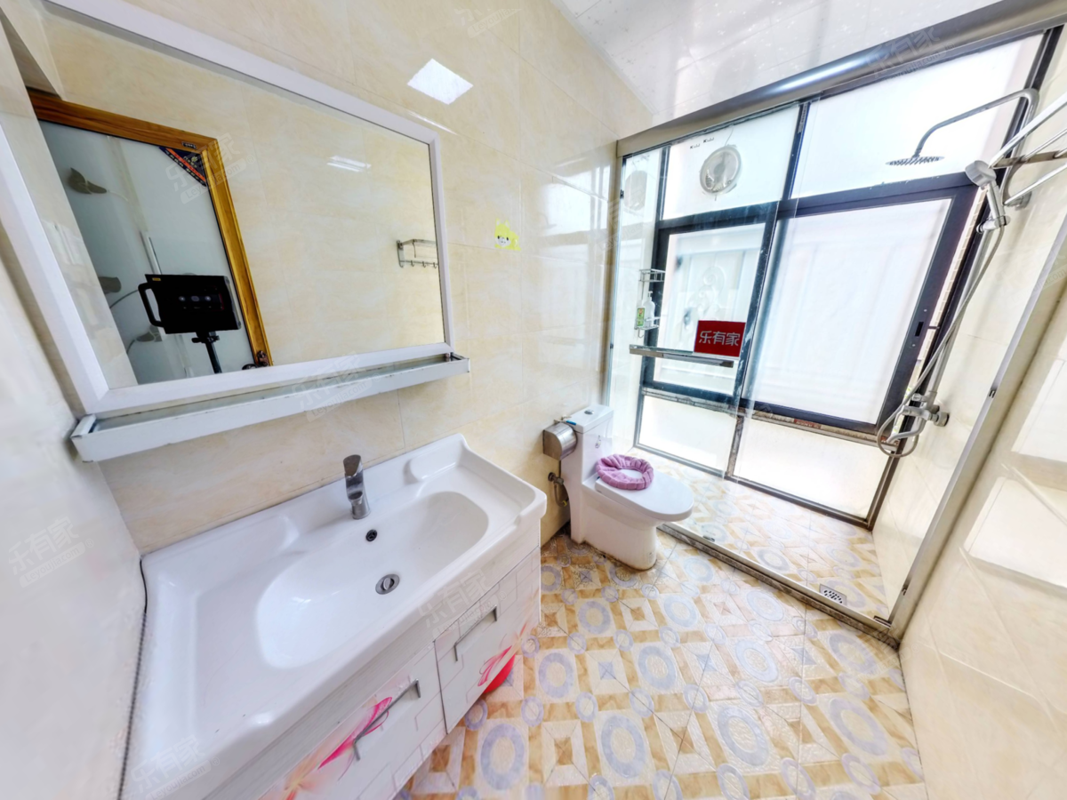 富沙湾花园厕所-2