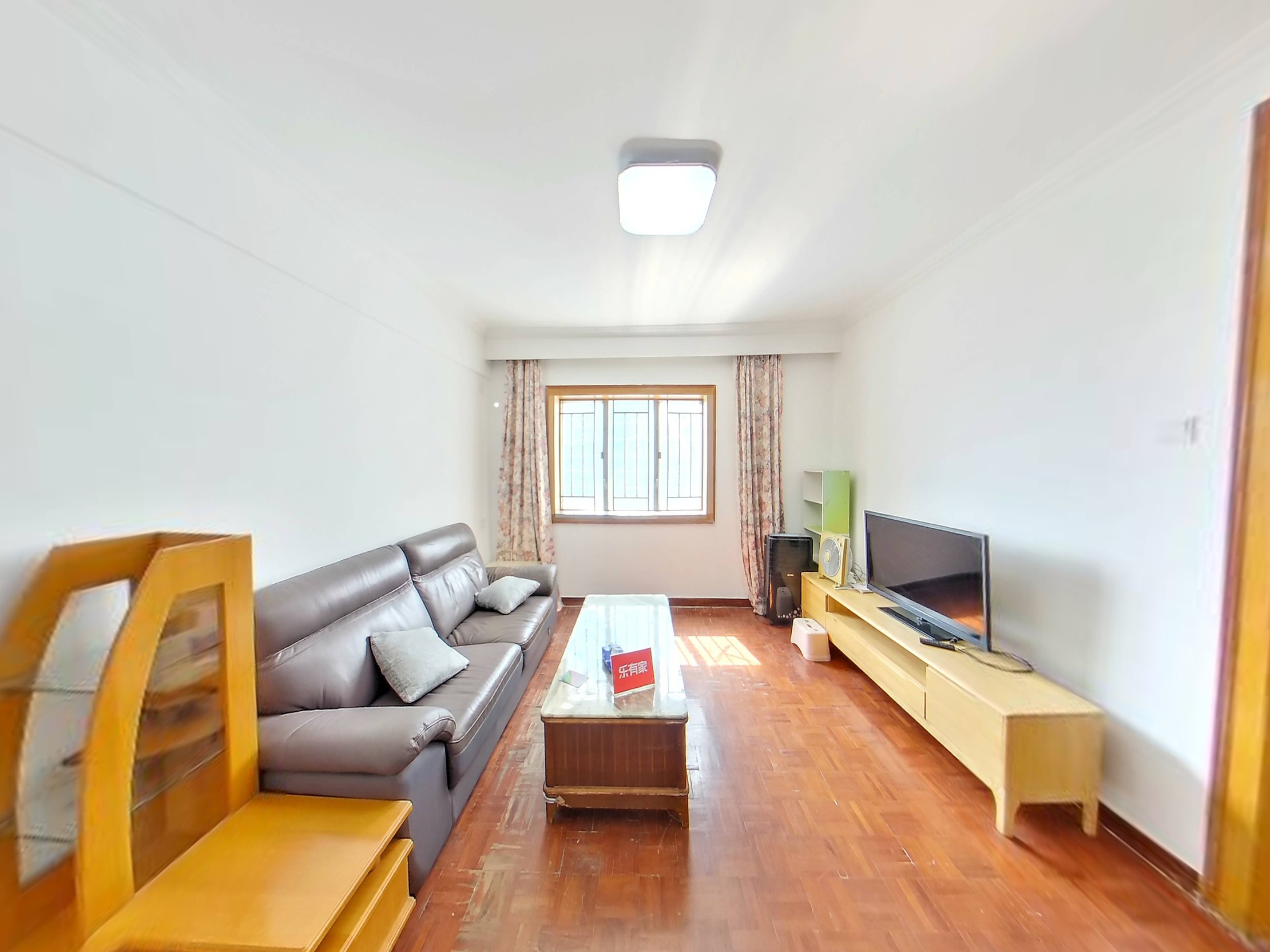 业主诚心出租-深圳景新花园租房