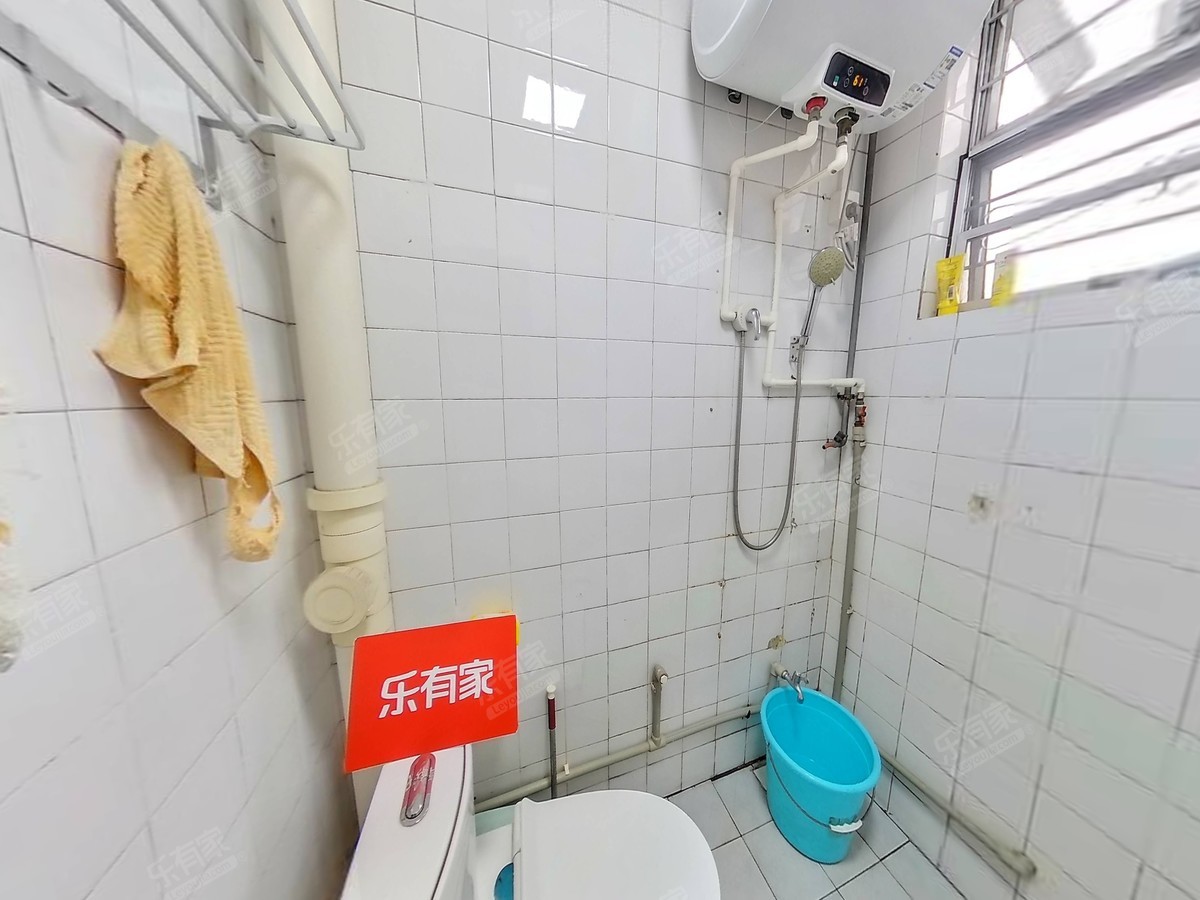 福华新村厕所-1