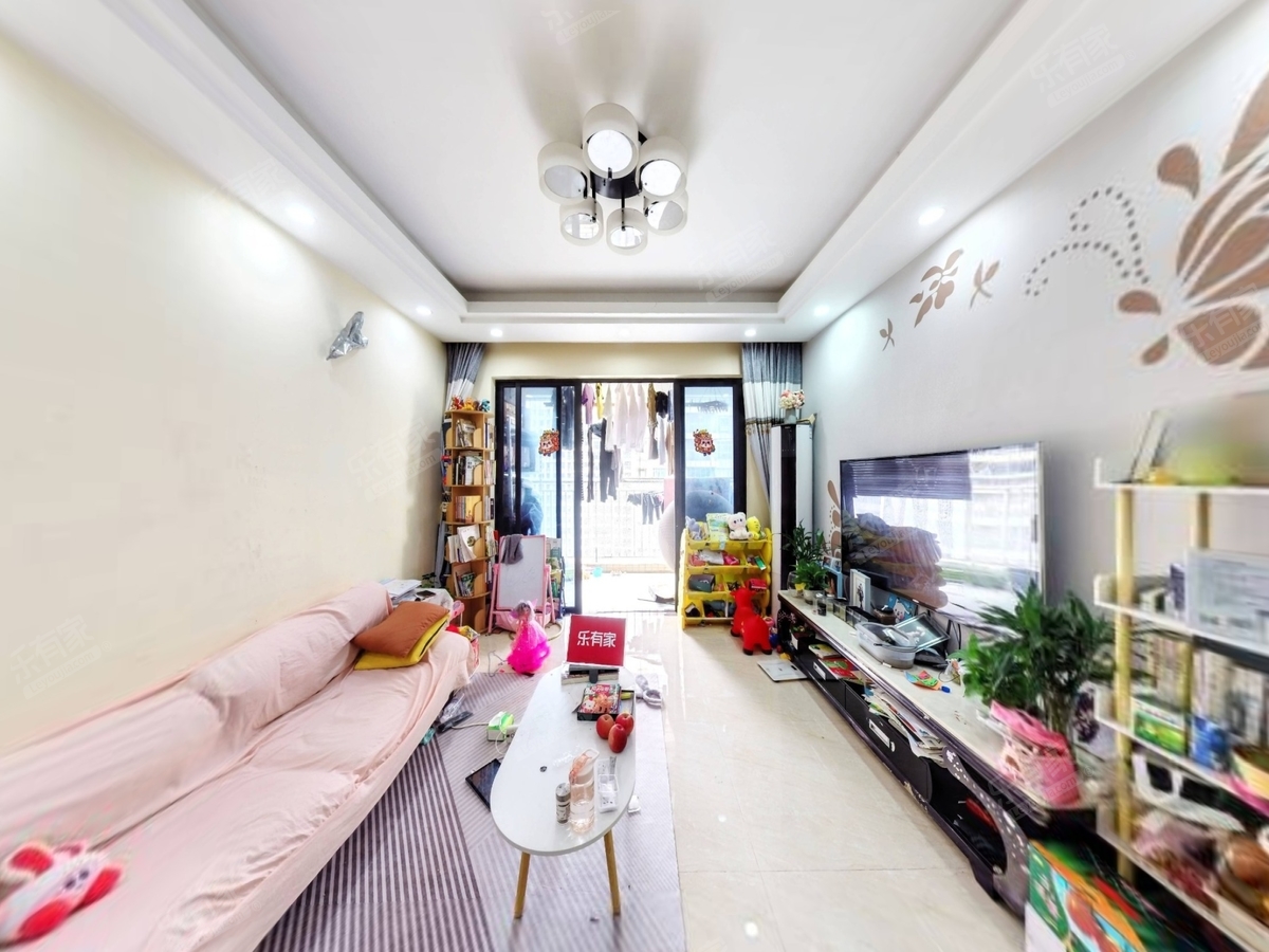 【税费低】候机楼富沙湾花园带学区车位方正