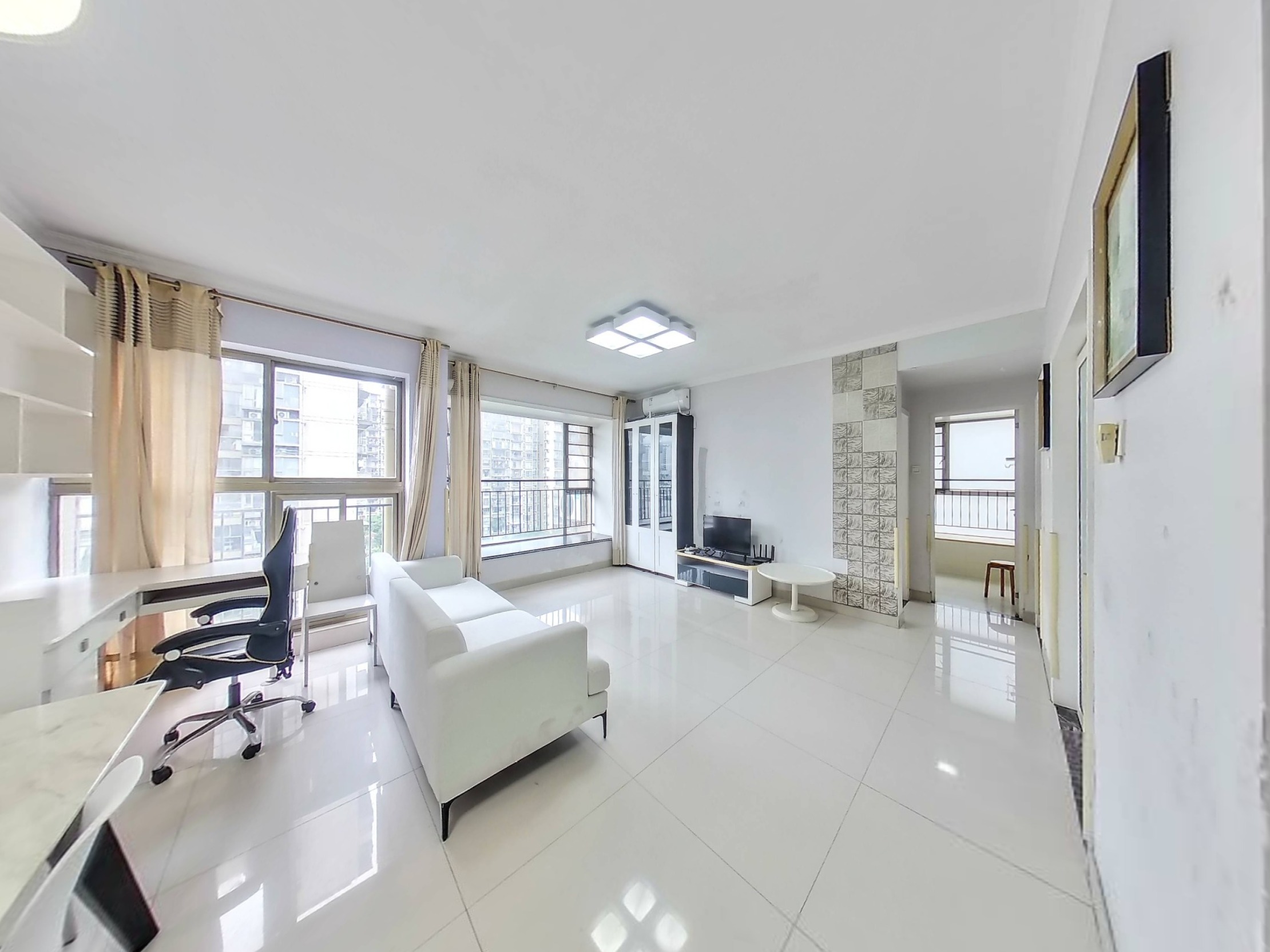 中海月朗苑 南 精装 2室 2厅 70.09m² 