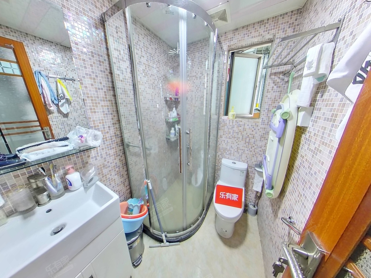 鸿景湾正规二房，适合居住