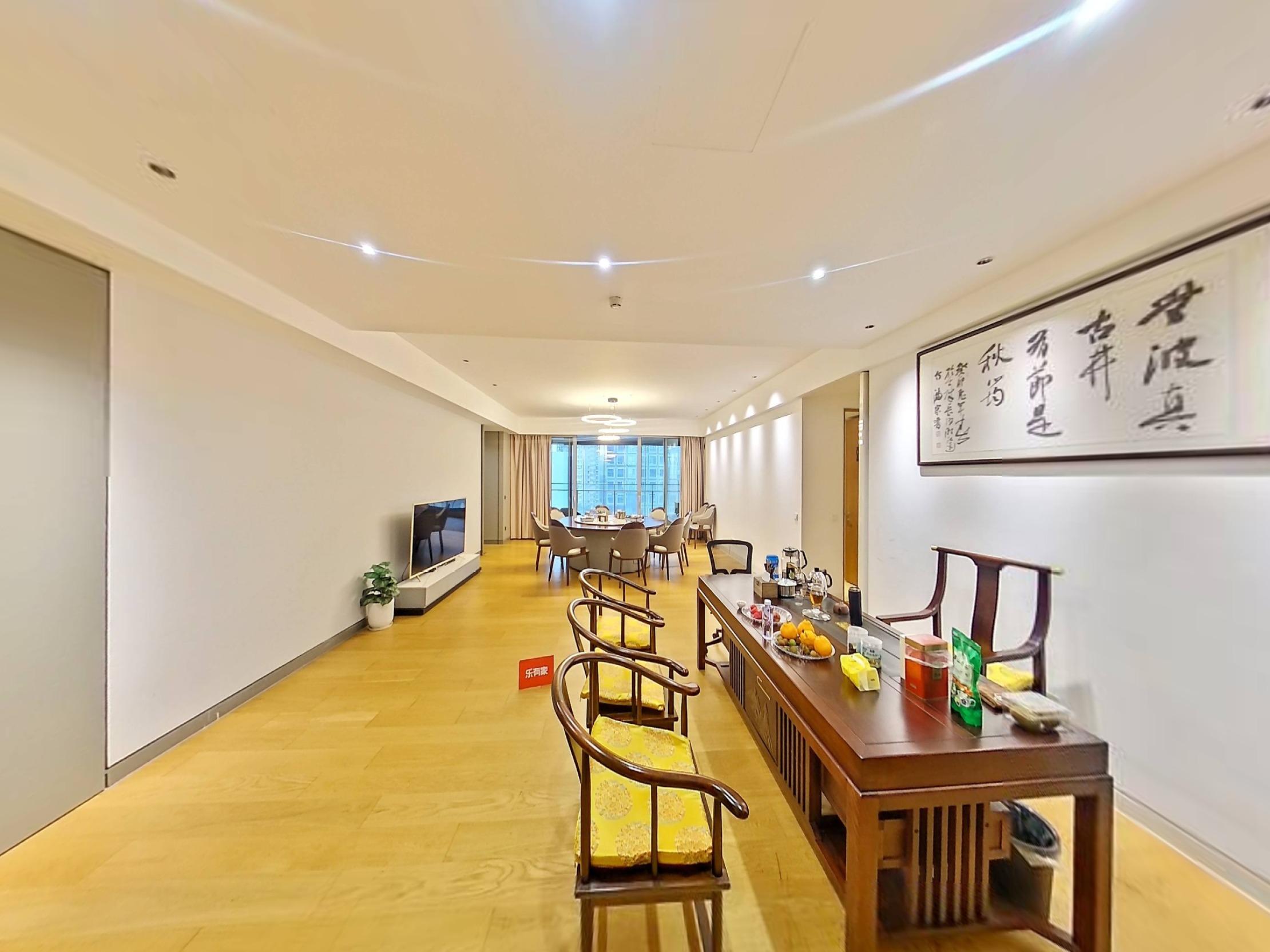 深业上城高档温馨四房