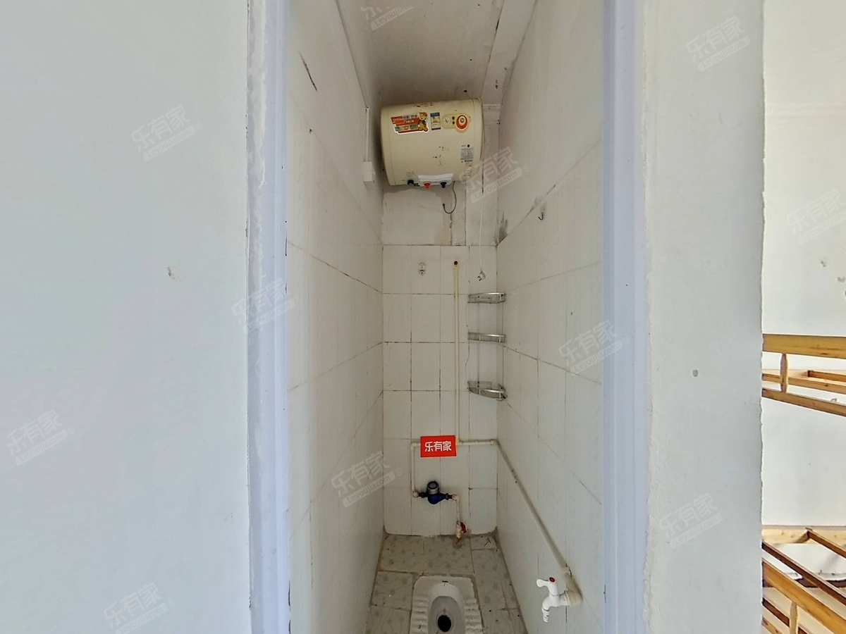 华新村厕所-3