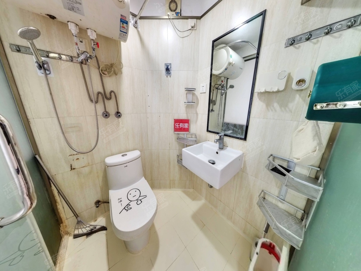 东尚新地厕所-2