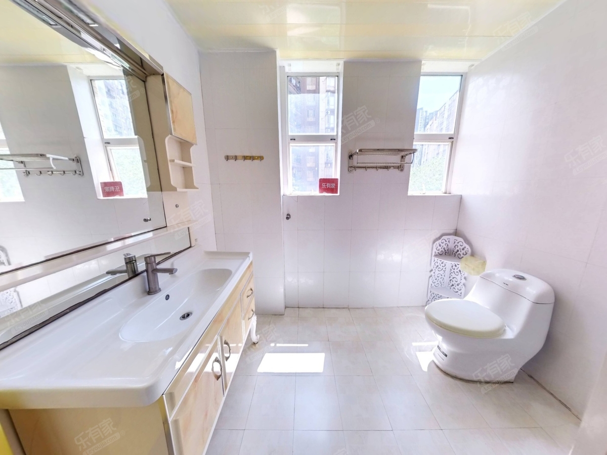 南向三房业主诚心出售