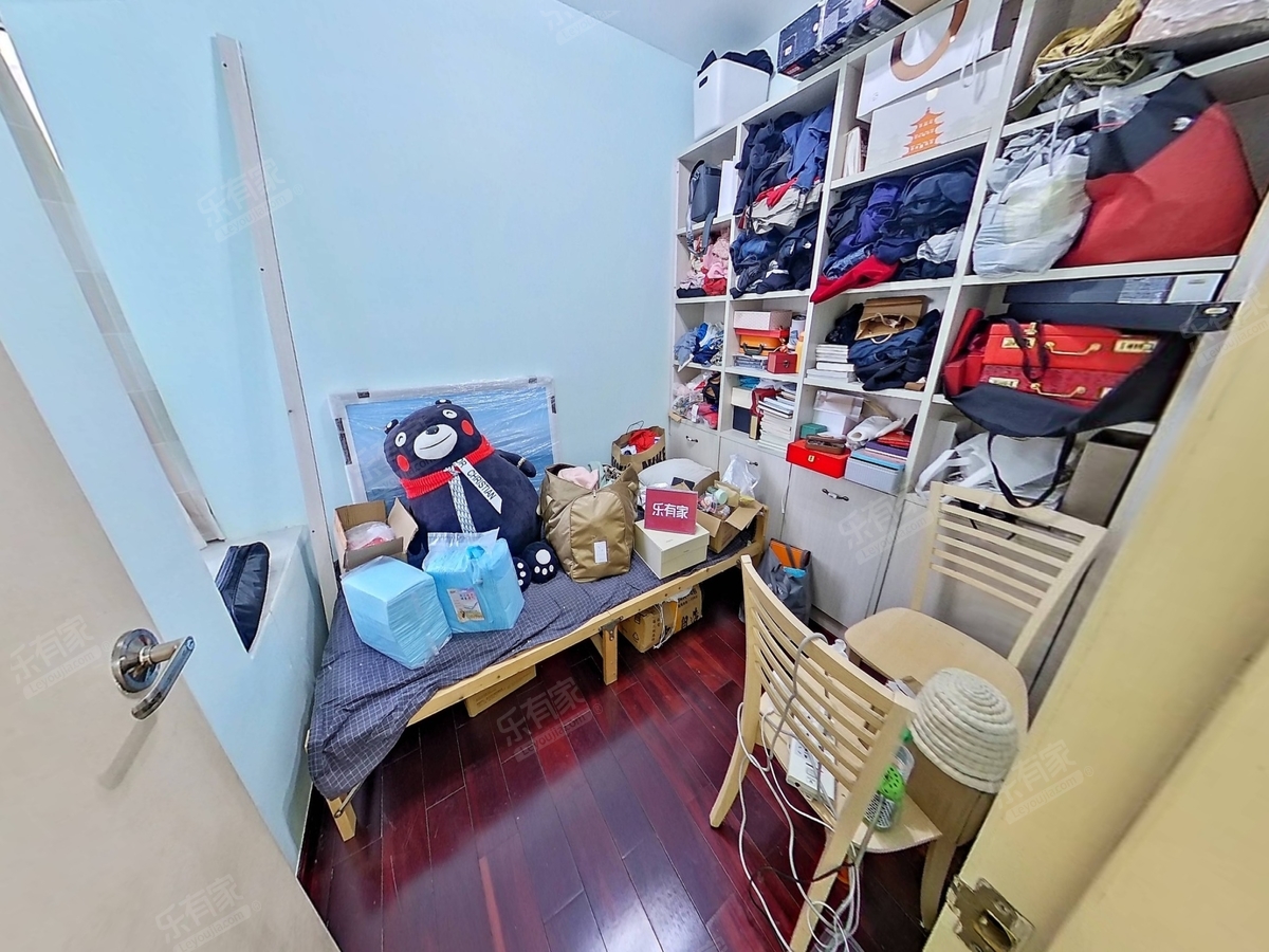 明德本部书包，安静治安好，户型方正