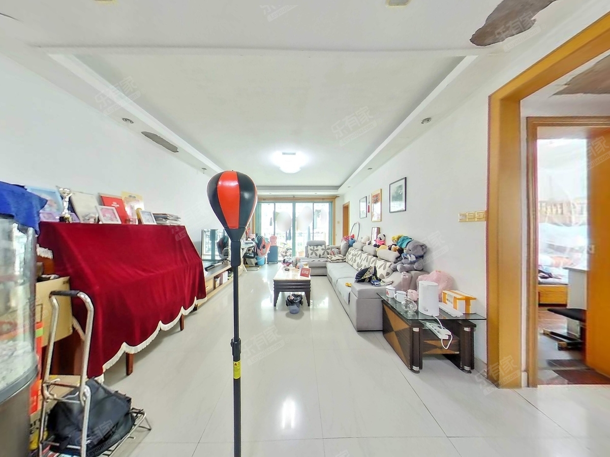 国泰豪园高楼层南向，阳光充足，很少高楼层出售