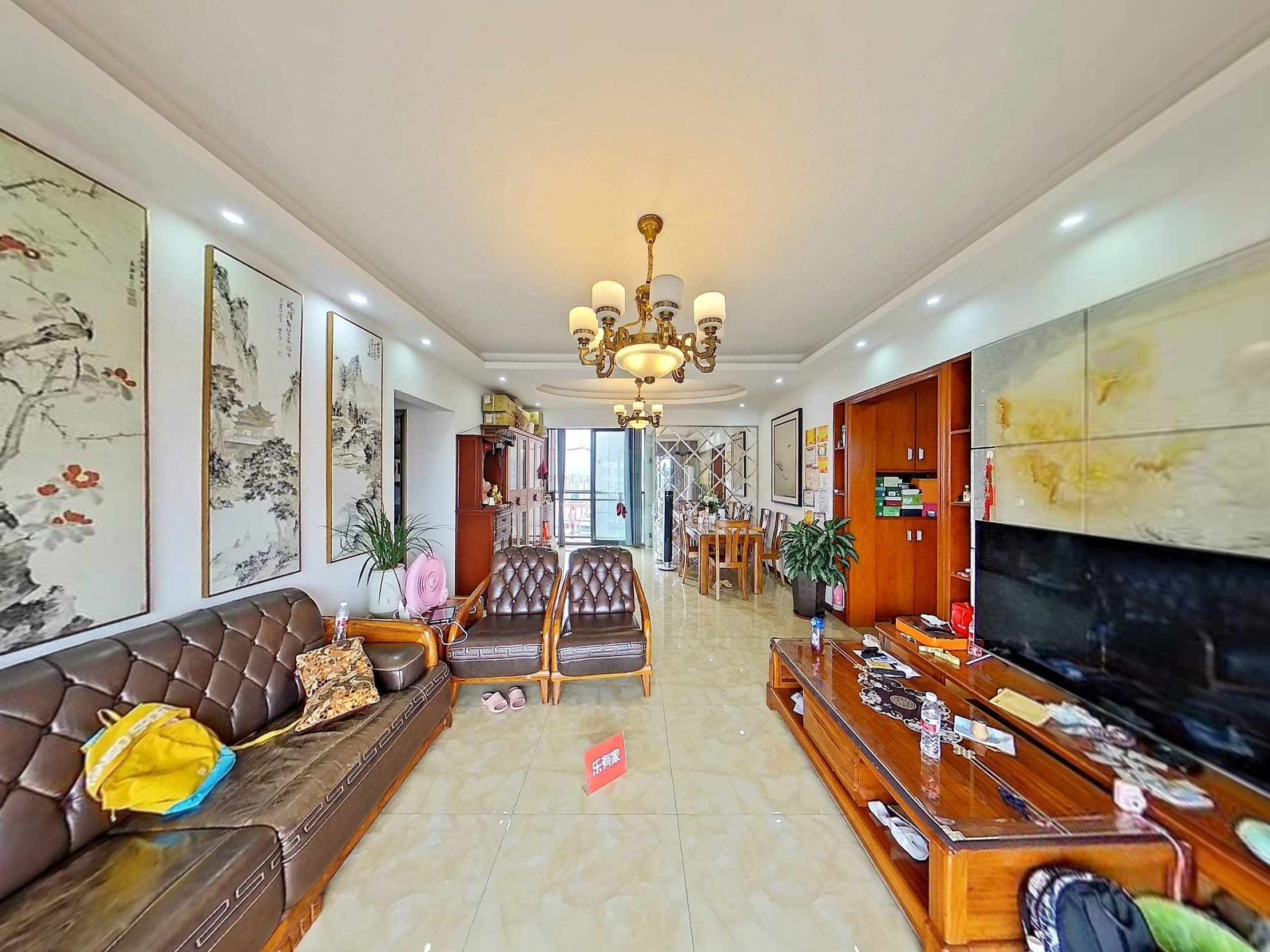 业主诚心出售，小区林园绿化好，配套完善