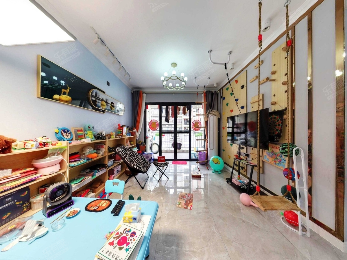 东区新建自建别墅，可住可商，带私家车位，可加装电梯