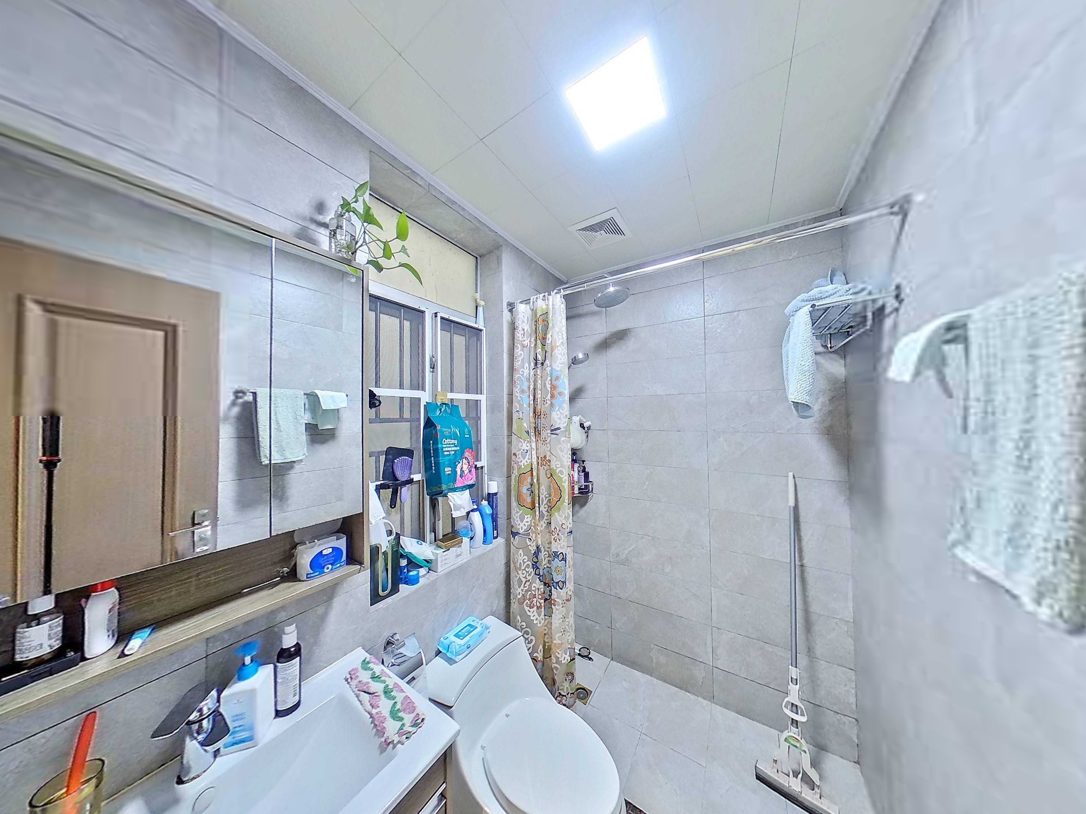 业主全新装修，荔园红岭空置，笋盘！