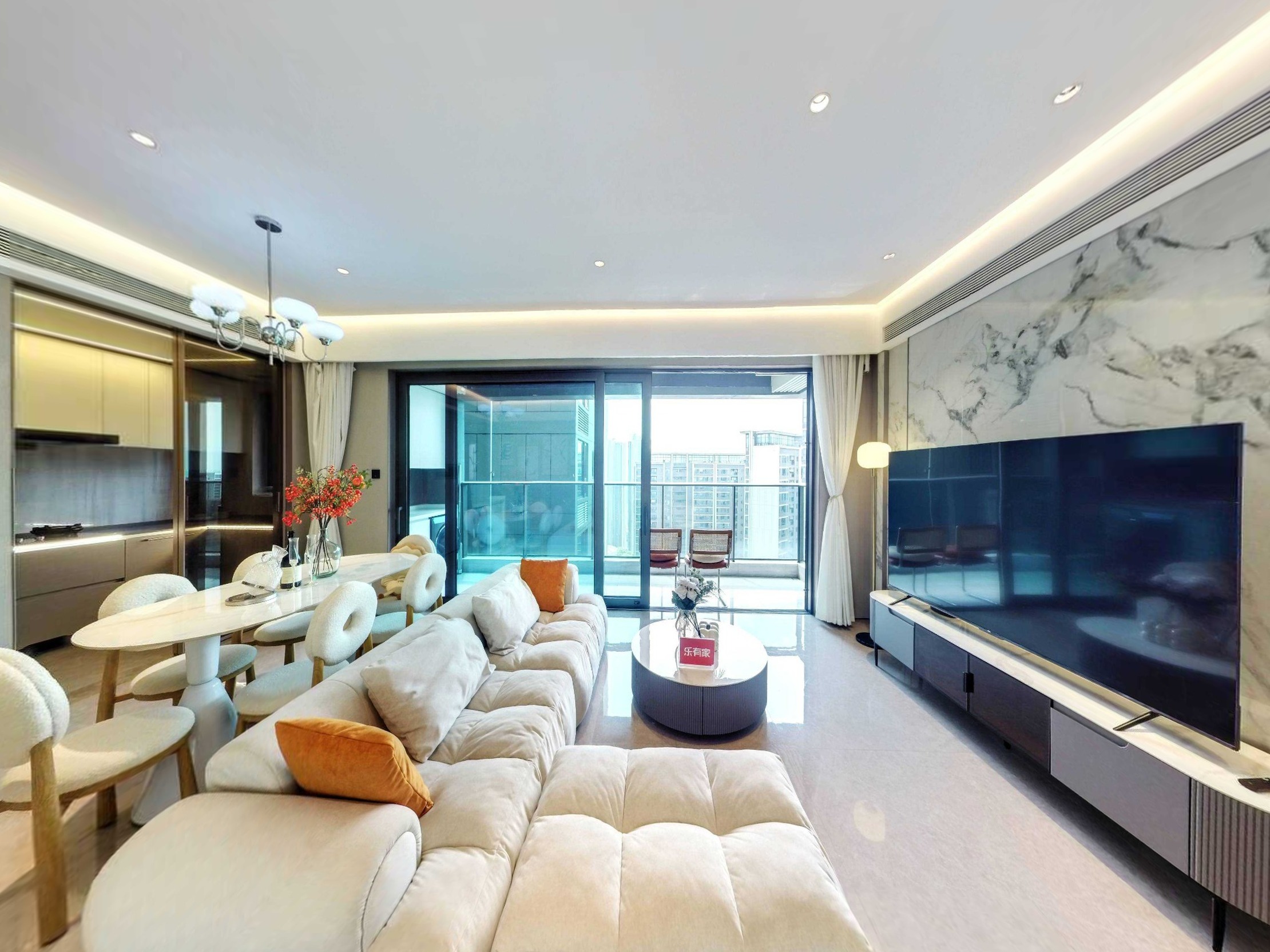 前海南优质三室两厅，南北通透，临近大型公园，享受自然与生活的完美结合。