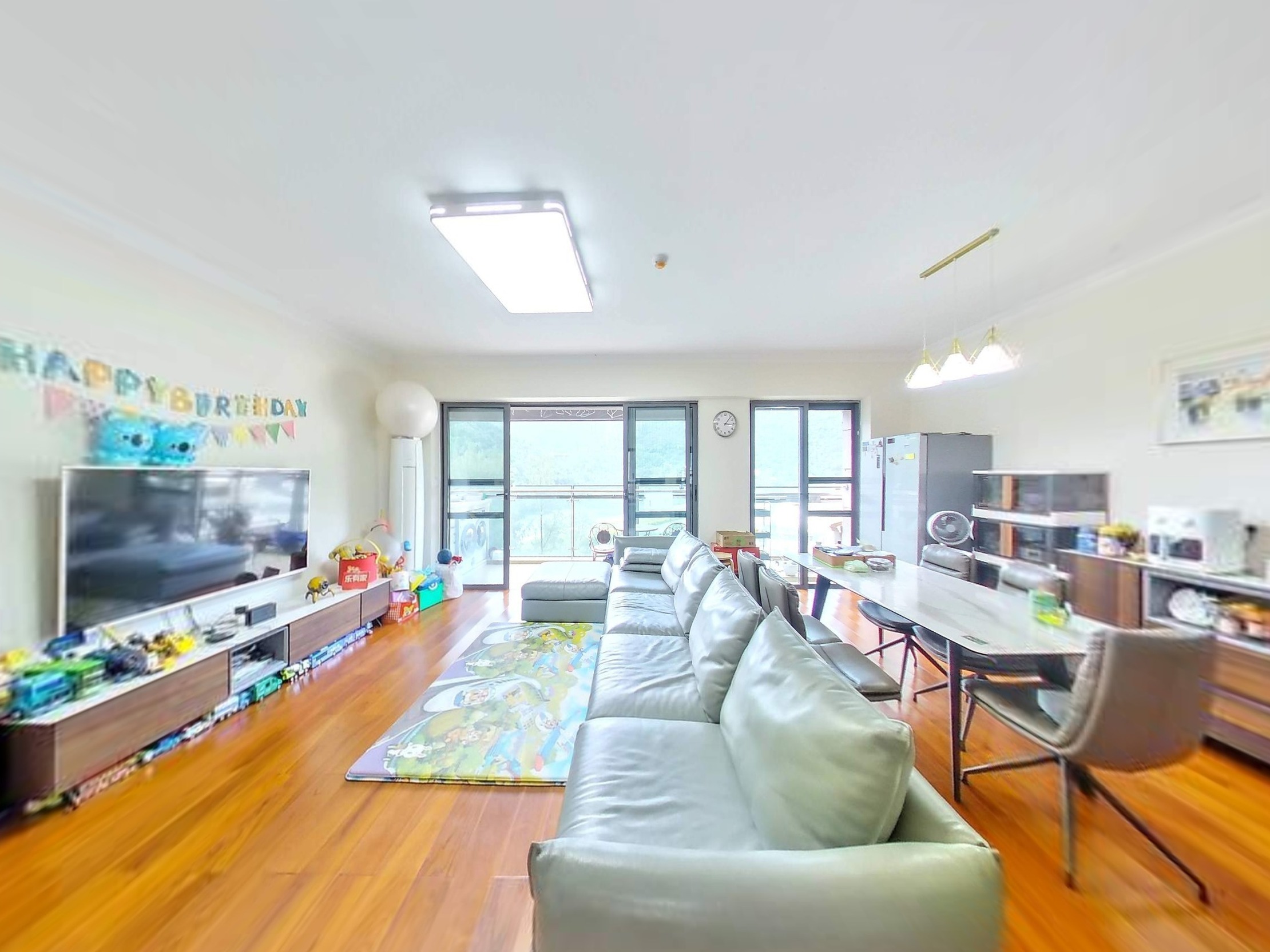 半山悦海花园，楼龄新，带空中花园，低于均价，近商业综合体，业主诚售！