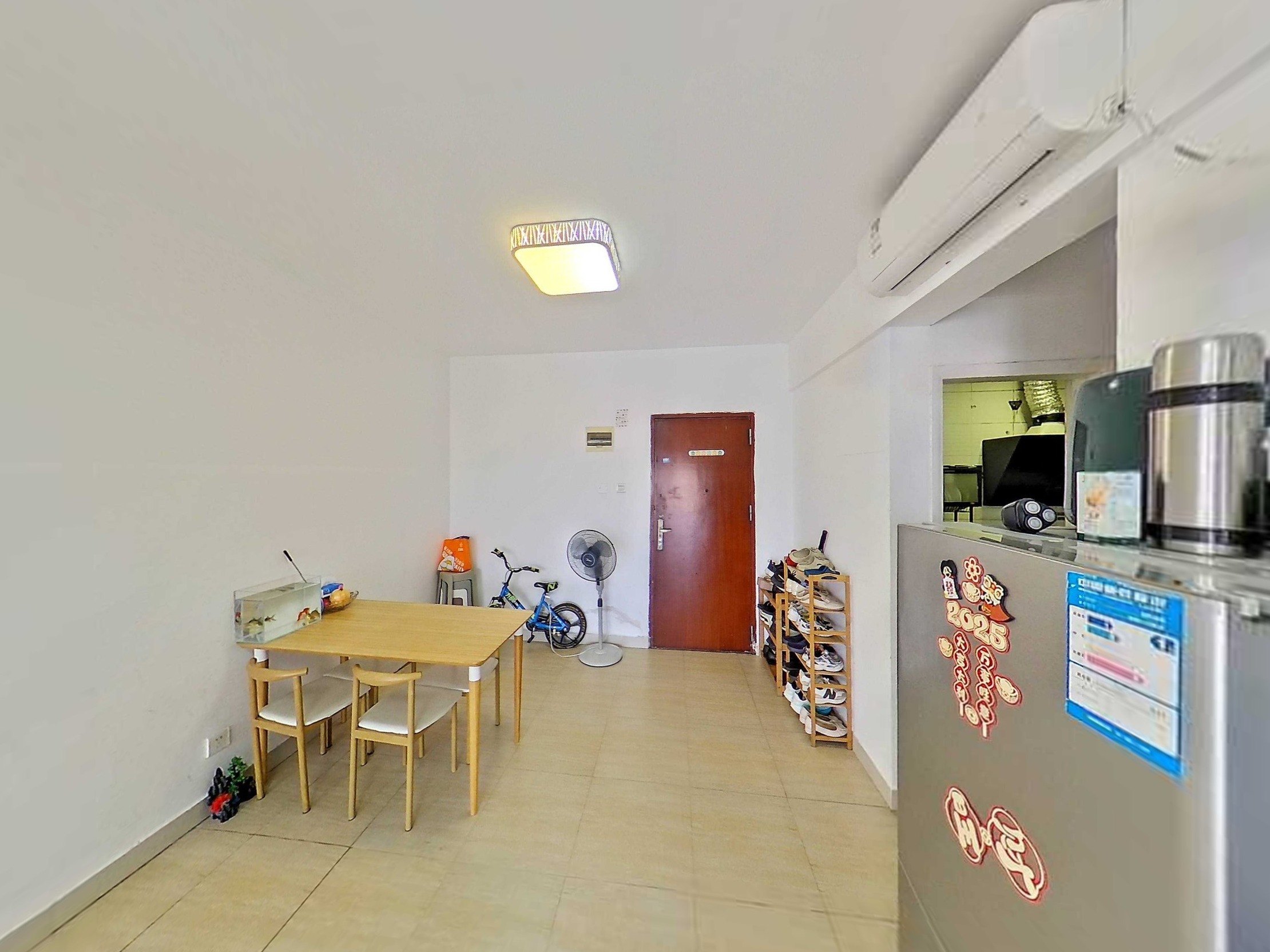 地铁口2房诚心出售