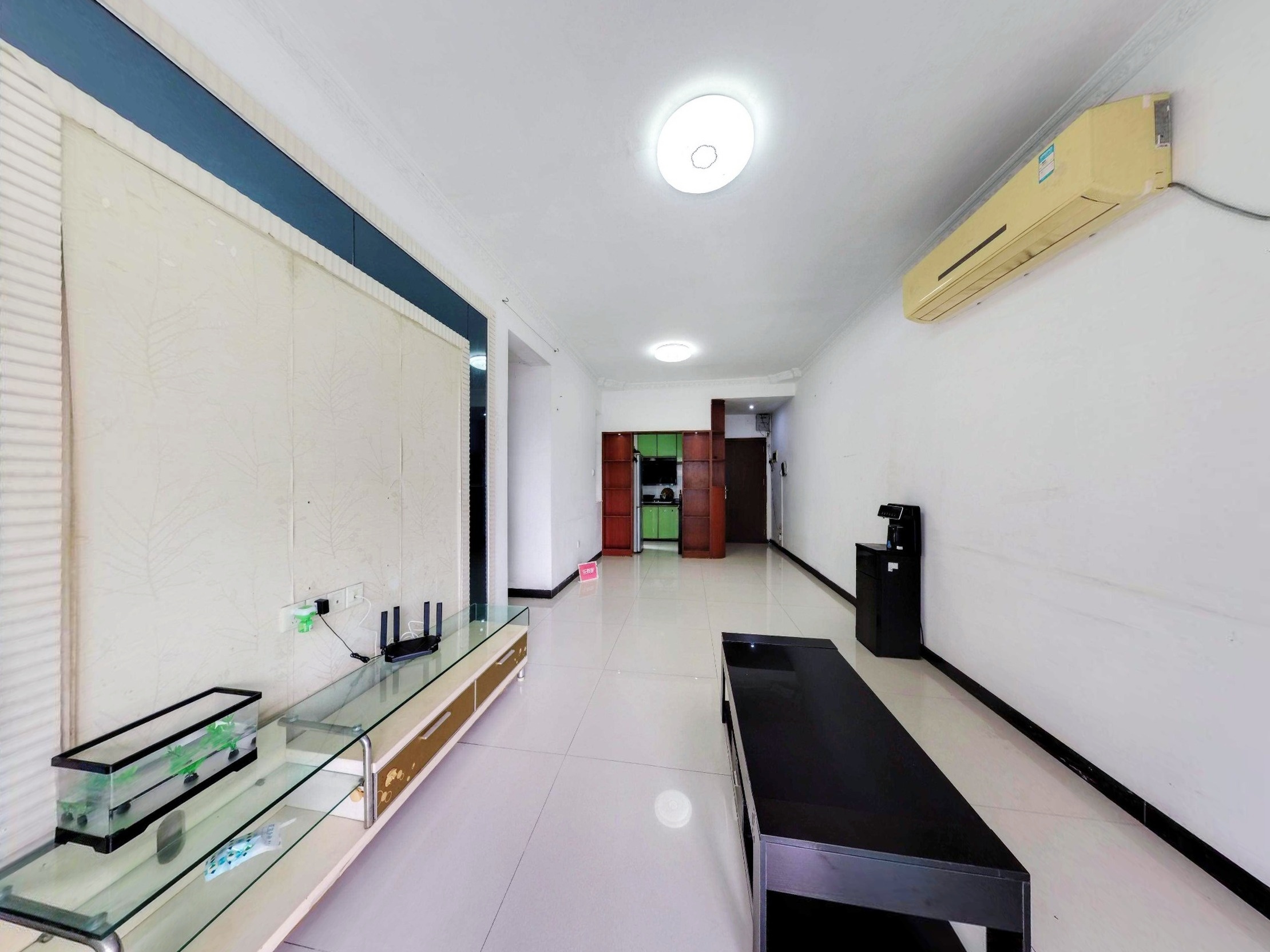 朗晴假日，精装三房出售。