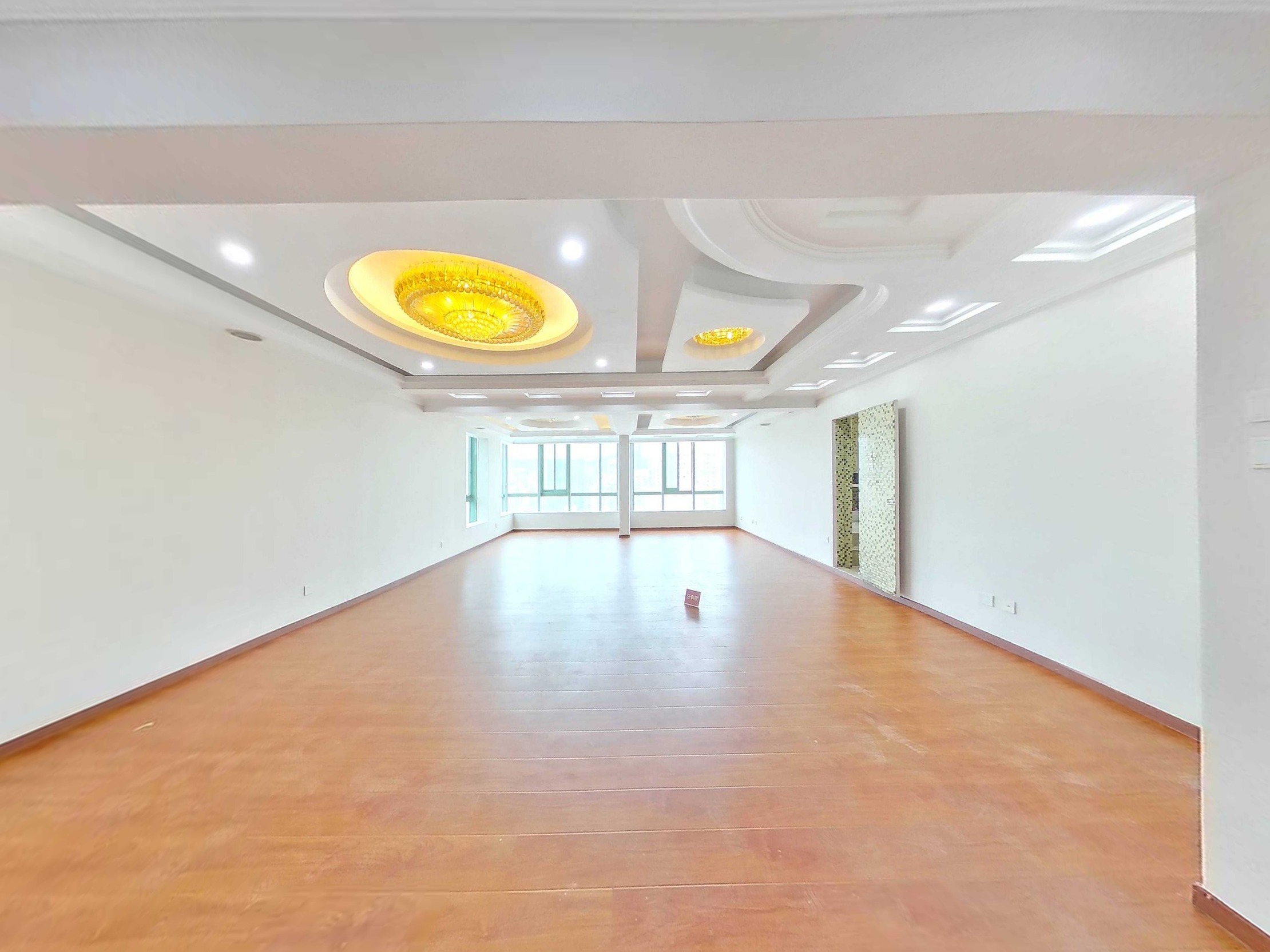 时代华庭高楼层，通风采光佳，带地面花园，人车分流，重点学校旁，业主诚售，随时看房！-深圳时代华庭二手房