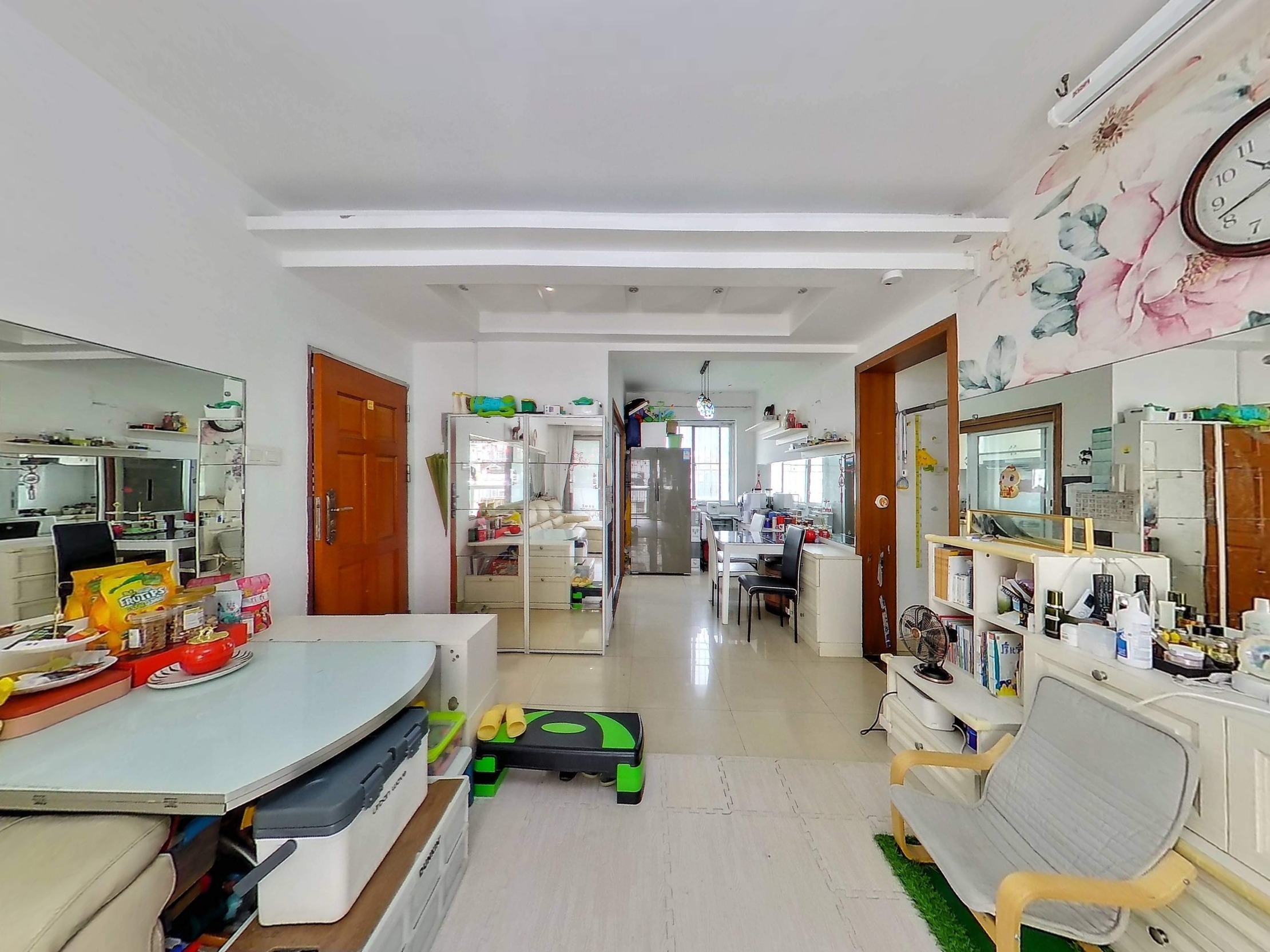 华茂苑二期，高楼层朝南采光佳，带地面花园，业主诚心出售，随时看房！