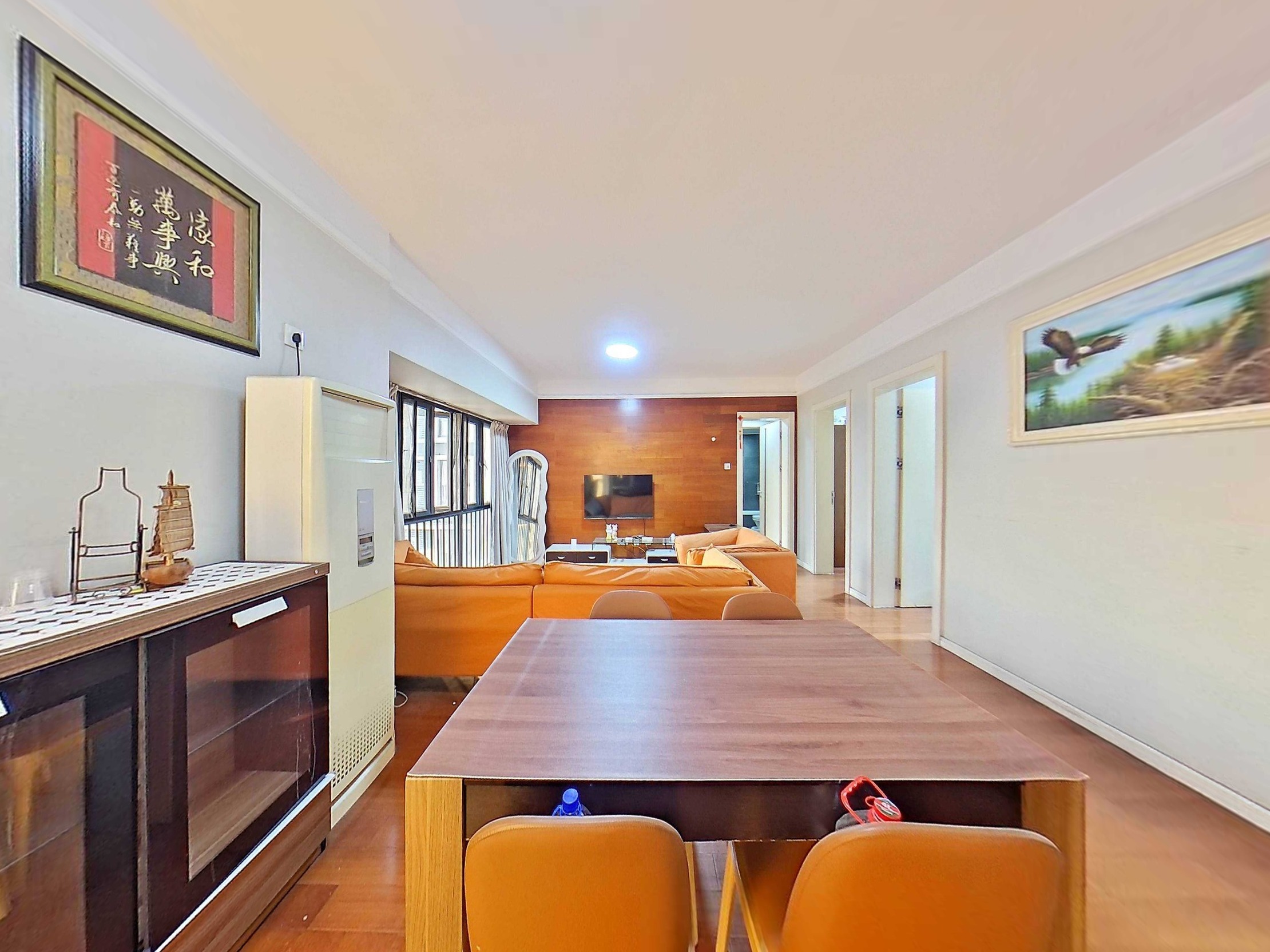 赠送面积多，使用率很高，户型方正视野无遮挡，家具齐全拎包入住-深圳万科第五园三期租房