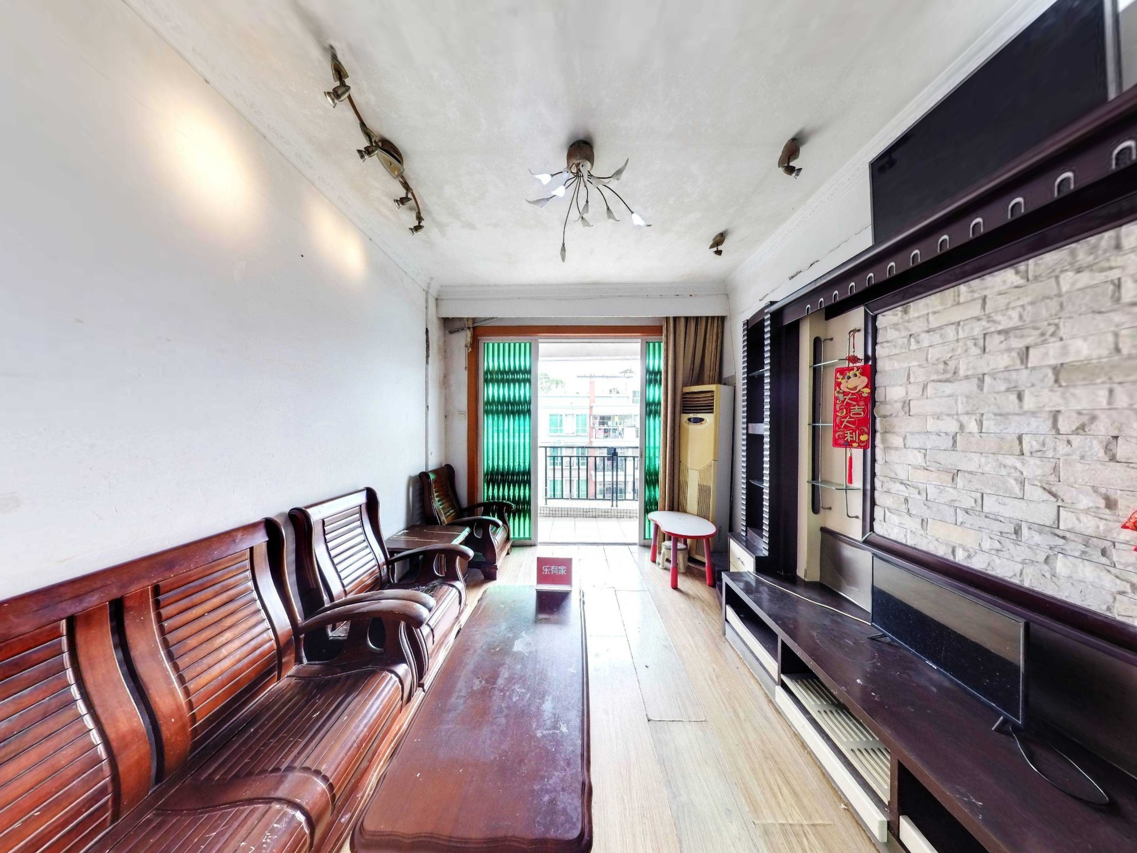 龙瑞市场旁精装修3房-深圳绿庭苑二手房