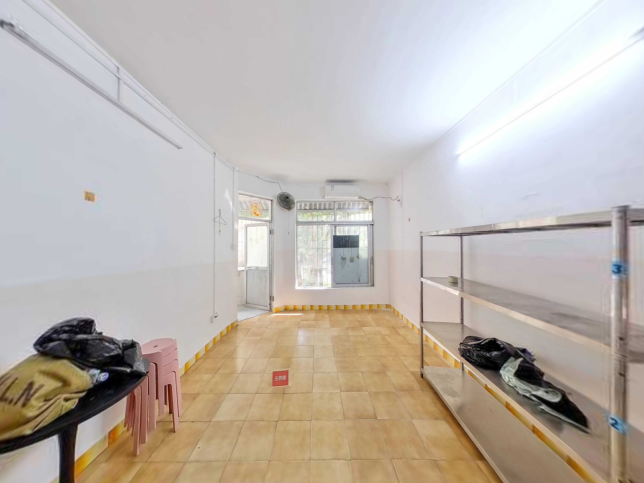 中芯公园旁，华新村黄金中楼层，3房总价5字头-深圳华新村二手房