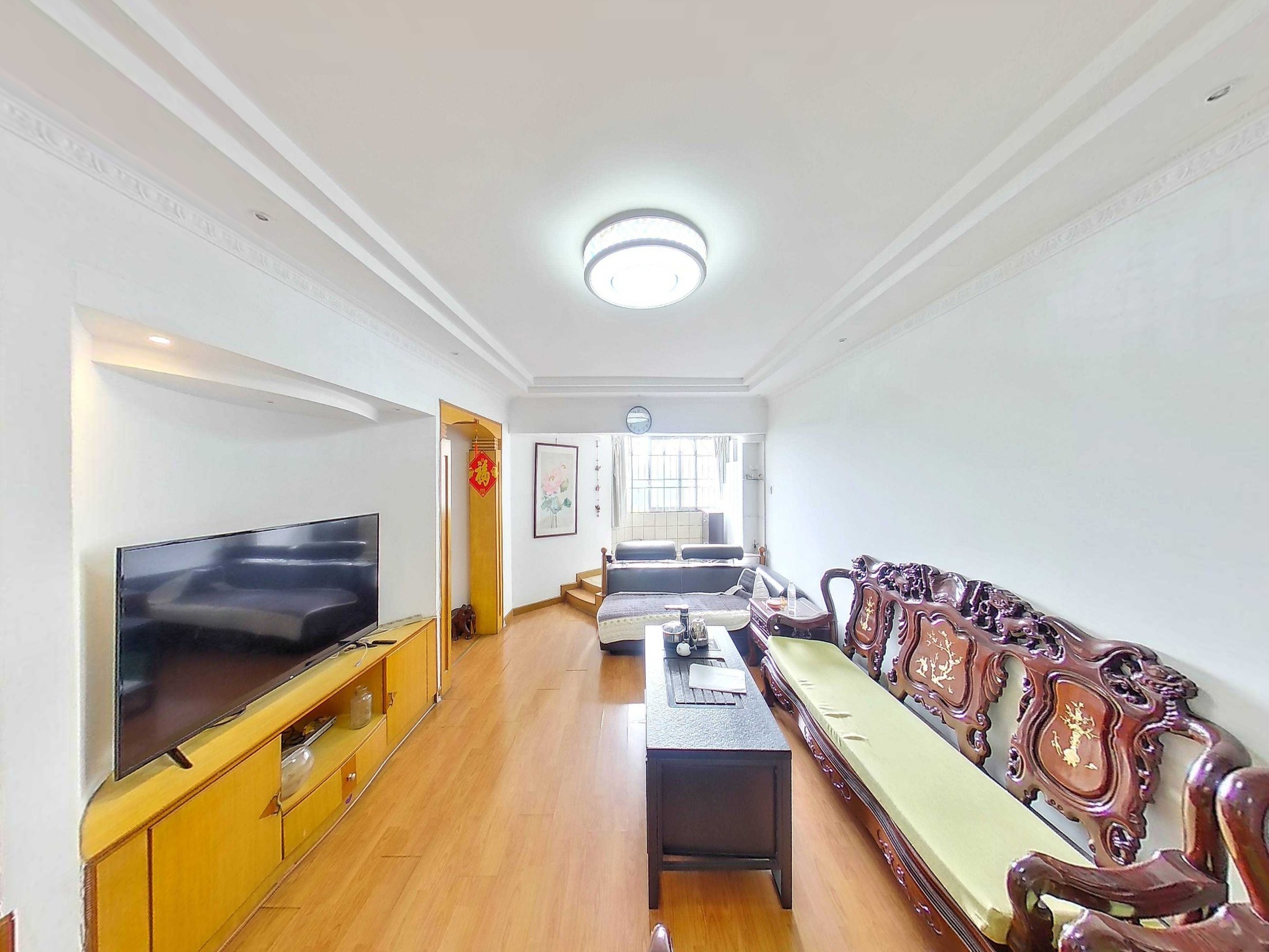 莲花山北大医院一路之隔，视野开阔无遮挡，拎包入住-深圳振业景洲大厦租房