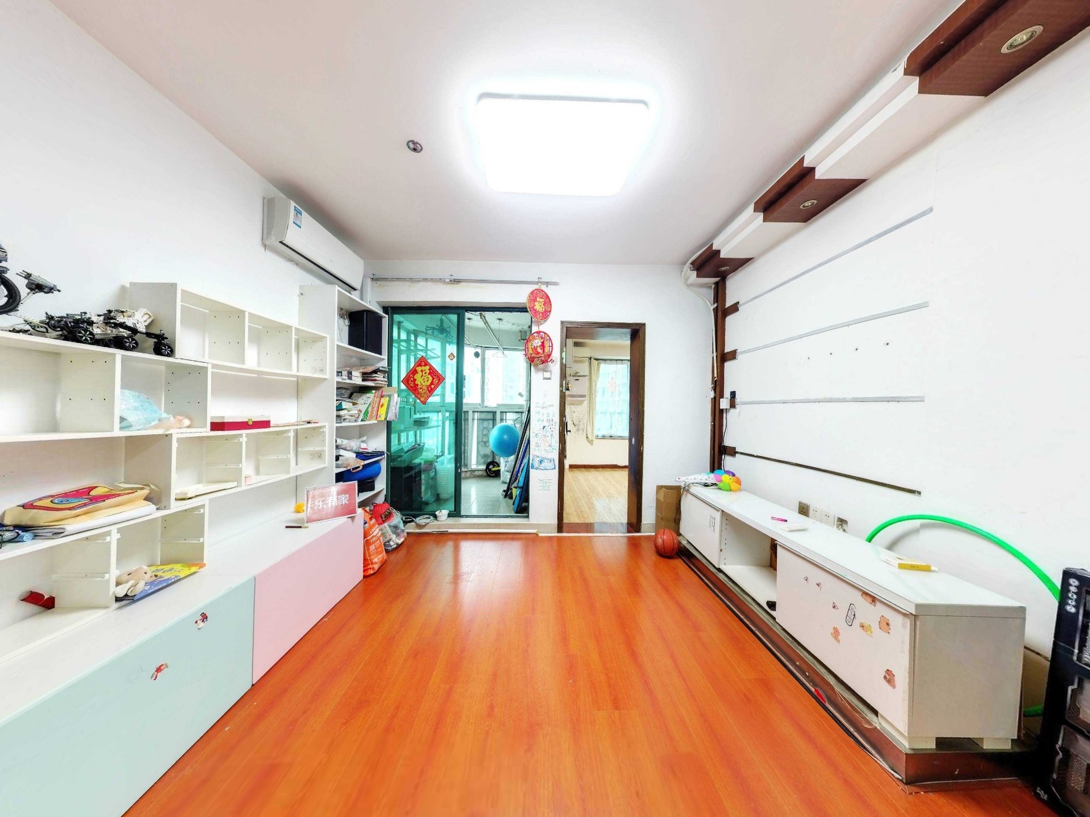 住家装修，保养还可以的，可以拎包入住的。-深圳海洋之心二手房