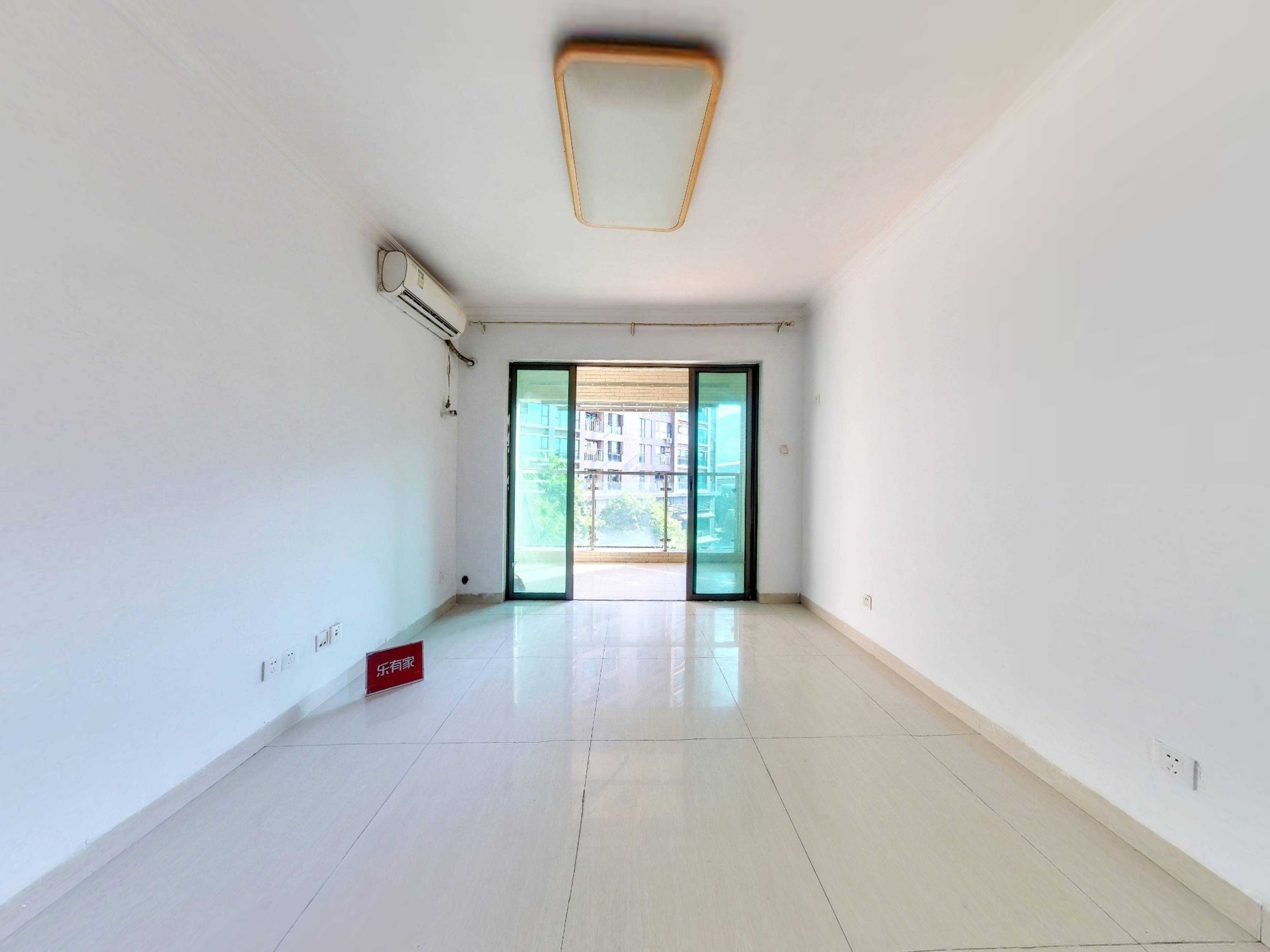 前海港湾花园，方正户型，通风采光佳，重点学校旁，地面花园美，人车分流，业主诚售，随时看房！-深圳前海港湾花园二手房