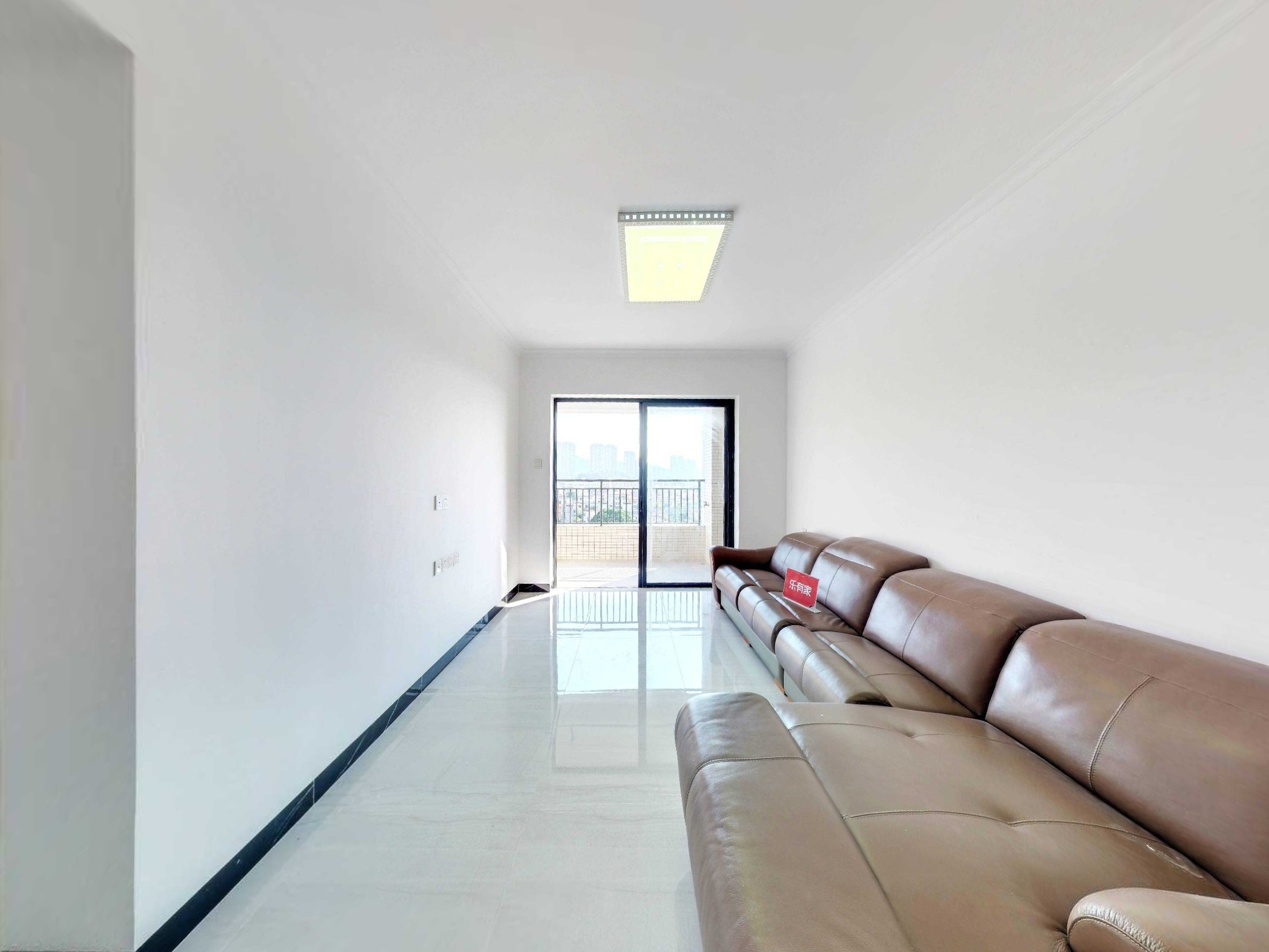 越秀上新全新精装未住8字头上车