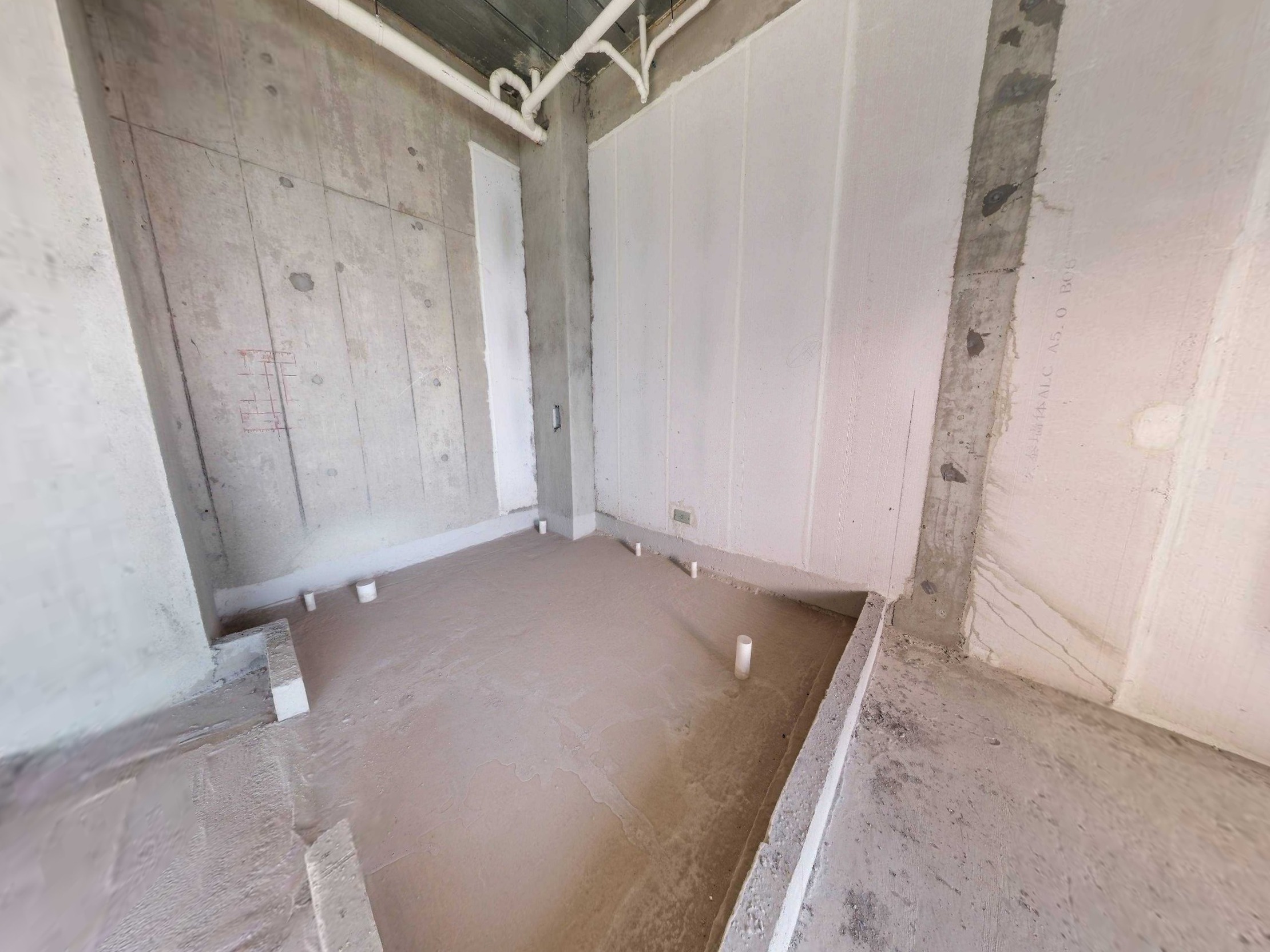 南头优质房源，239宽敞户型，临近大型公园，享受自然与生活的完美结合。