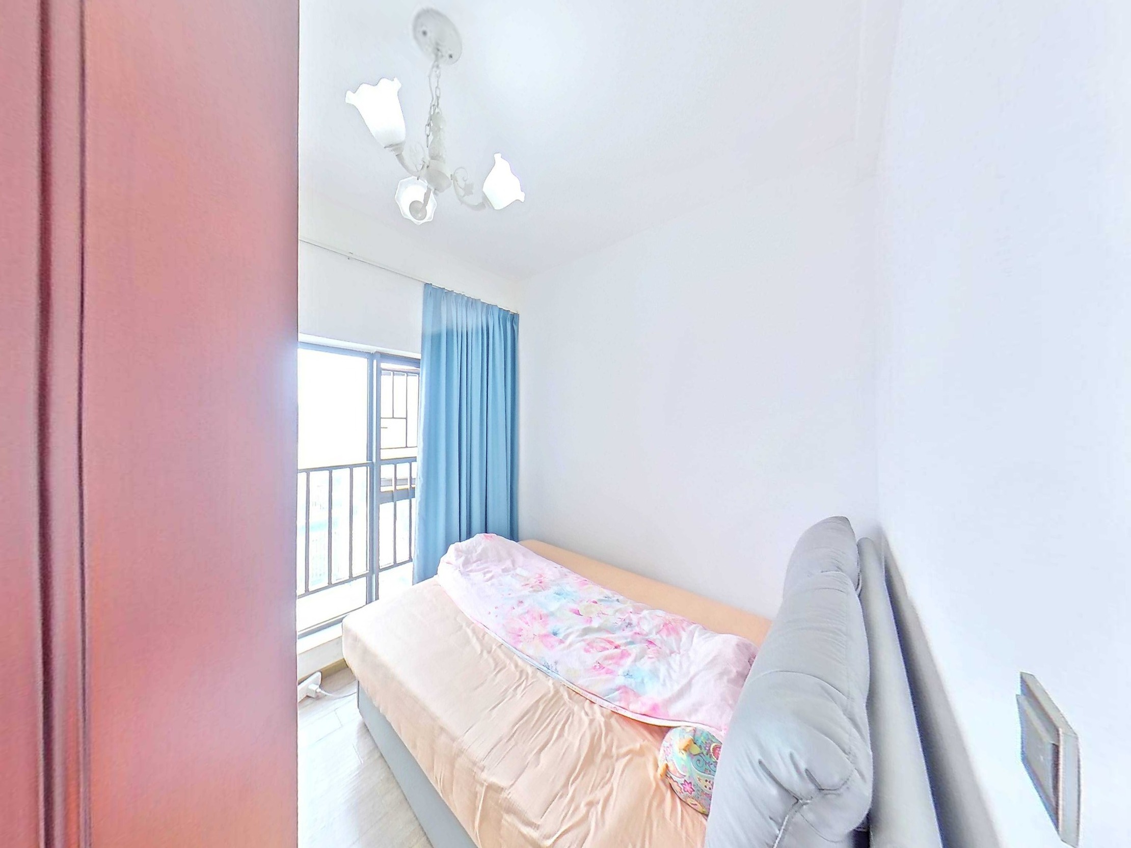 君临天下名苑 东 精装 4室 2厅 195.46m²