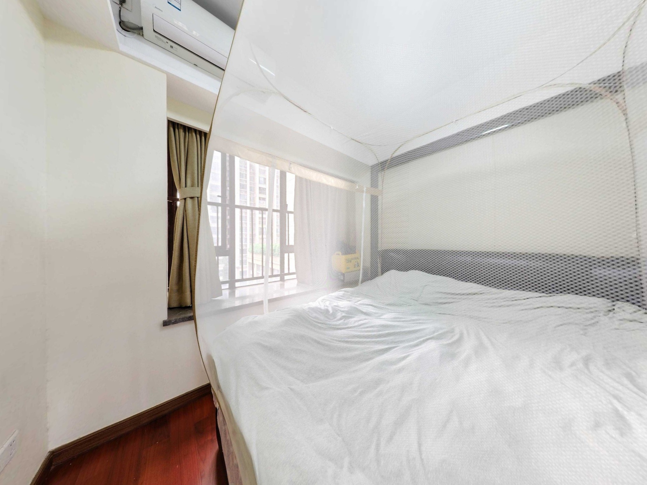 海珠小雅电梯三房出售