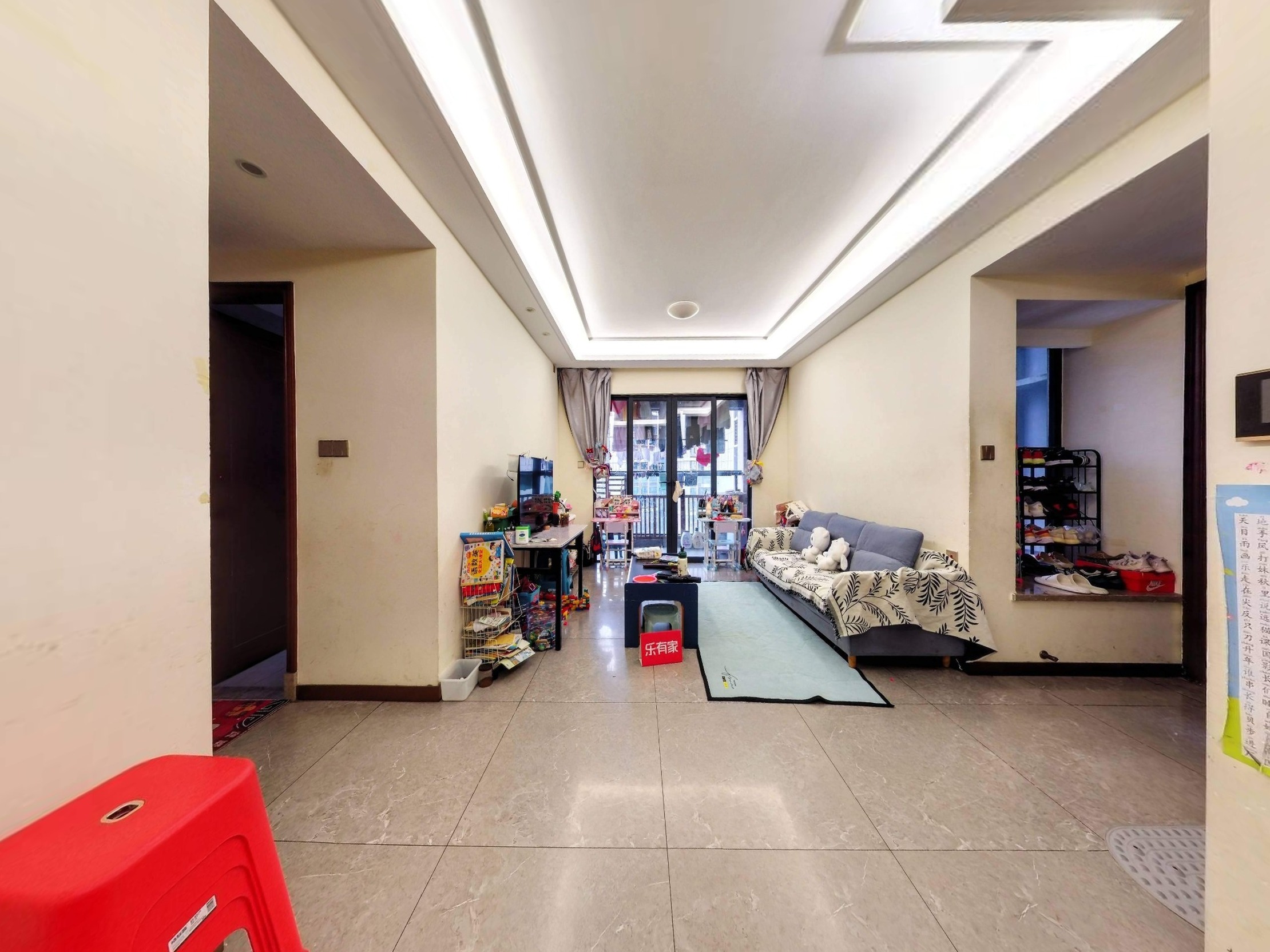 盐田港优质三室两厅，临近大型公园，享受自然与生活的完美结合。-深圳一期御景佳园二手房