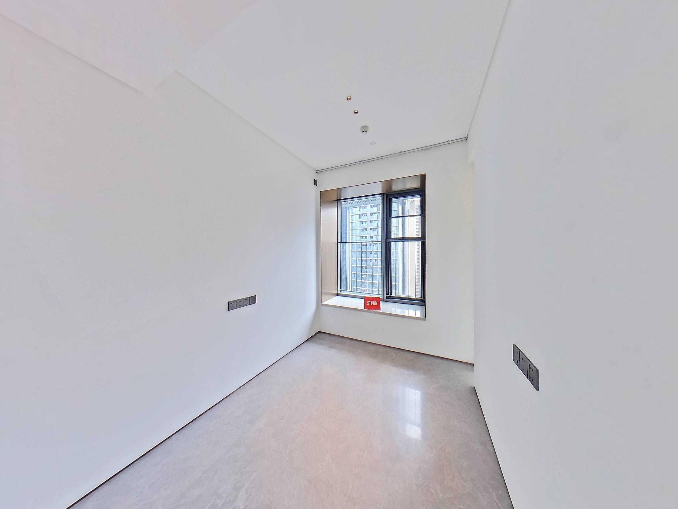 华润城润玺二期三房出售