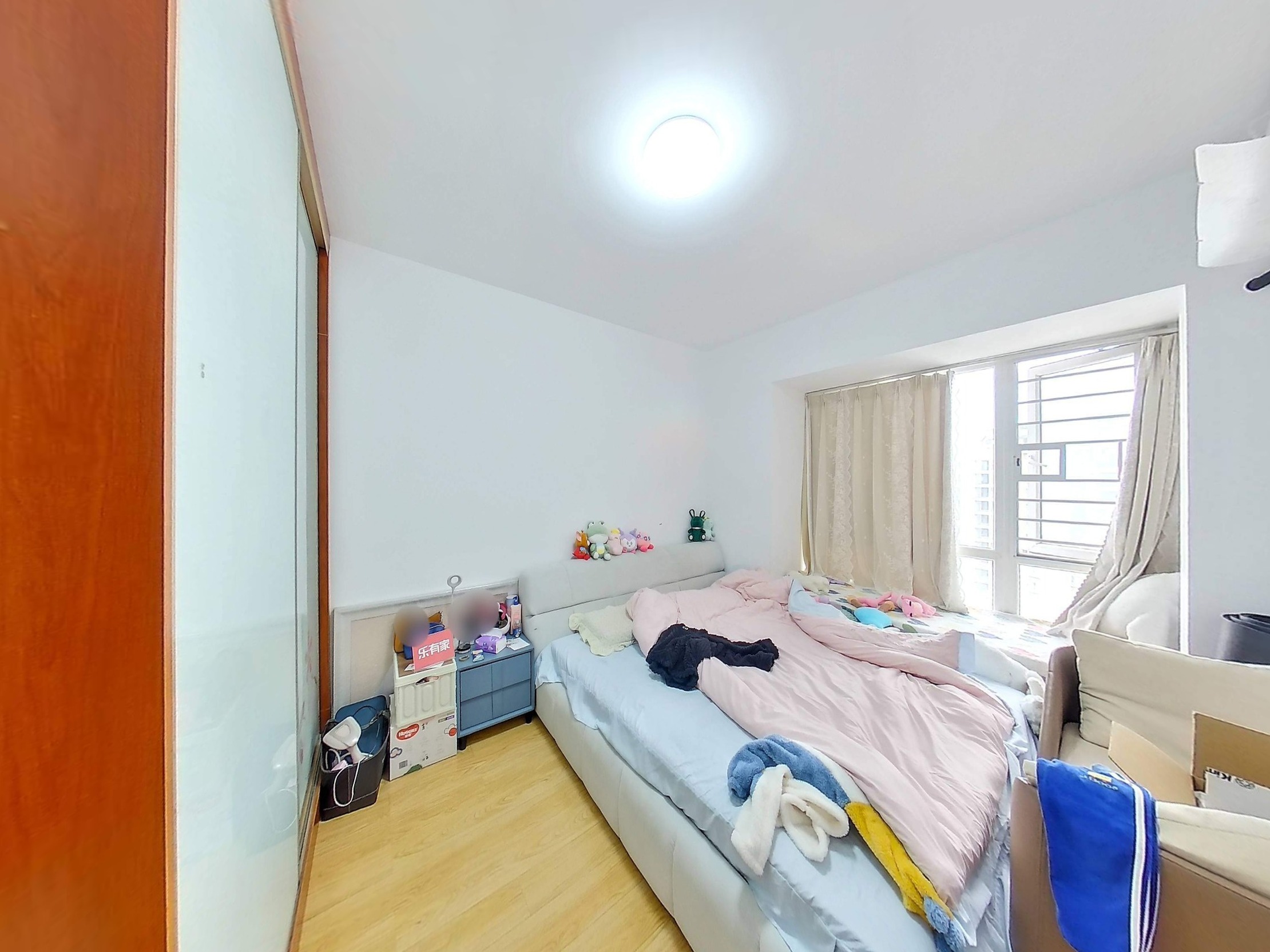 香蜜湖大花园社区侨香村精装三房业主诚意出售。