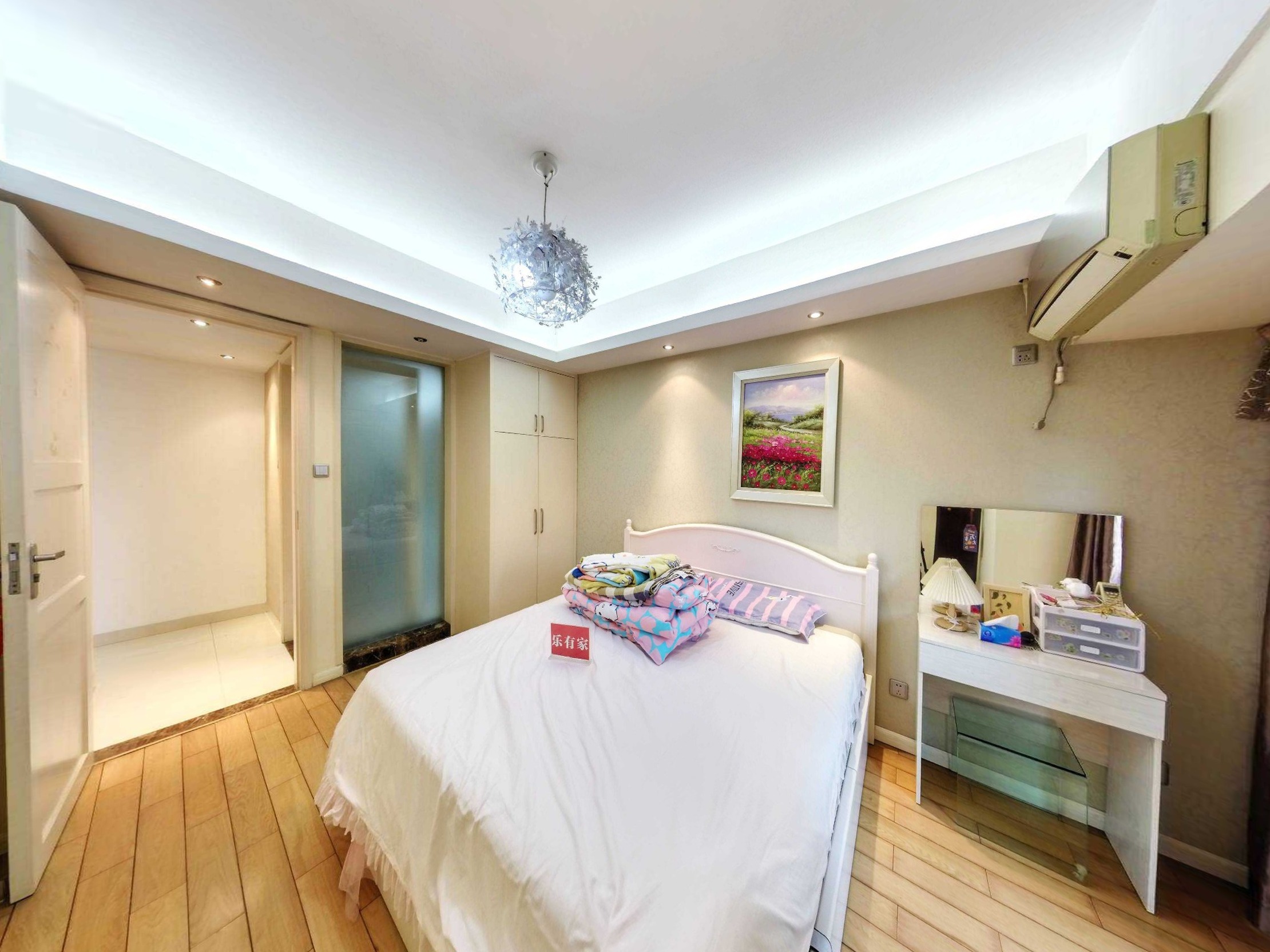 招商澜园，双拼户型，可以合证，诚心出售！