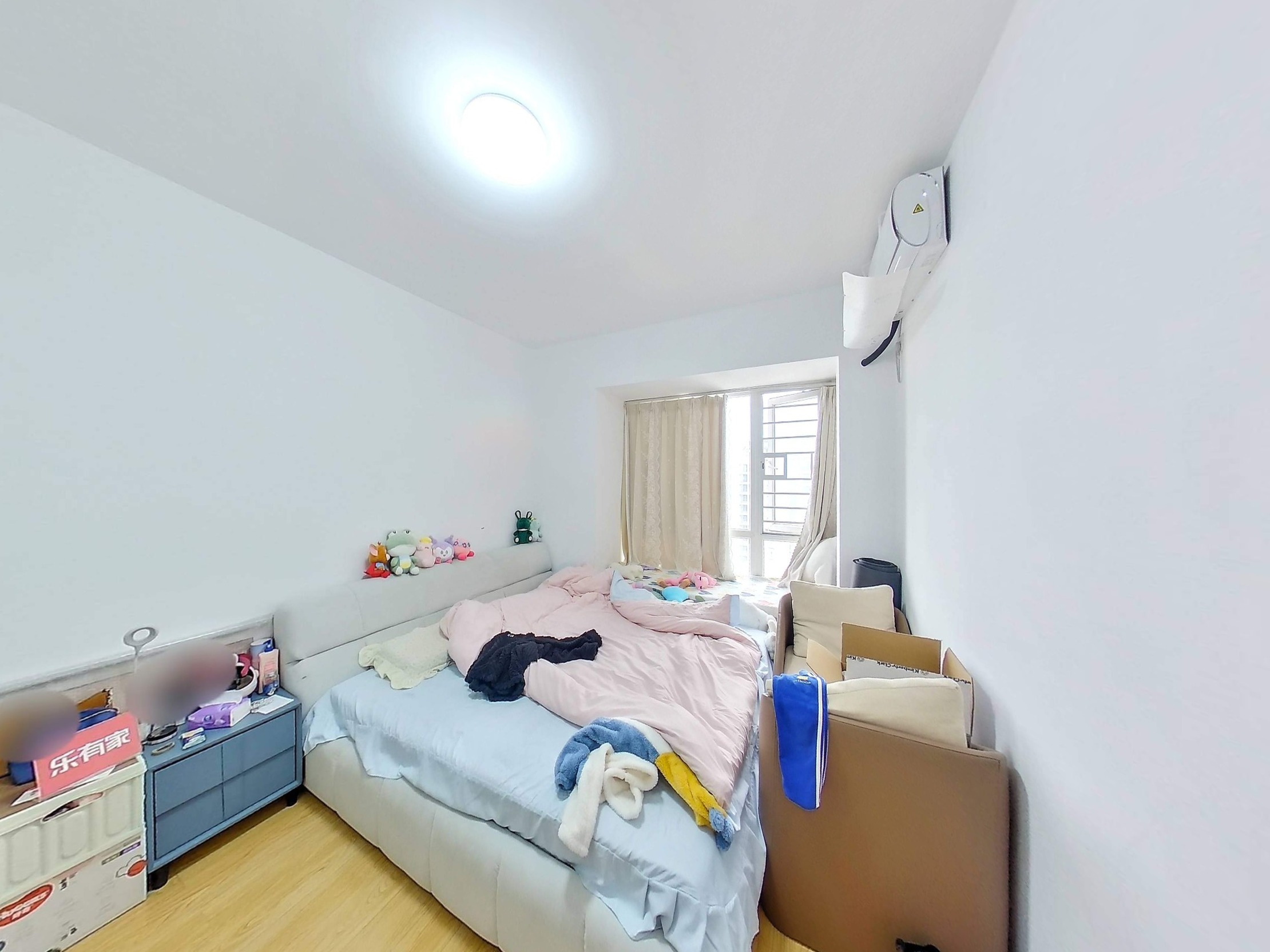 香蜜湖大花园社区侨香村精装三房业主诚意出售。