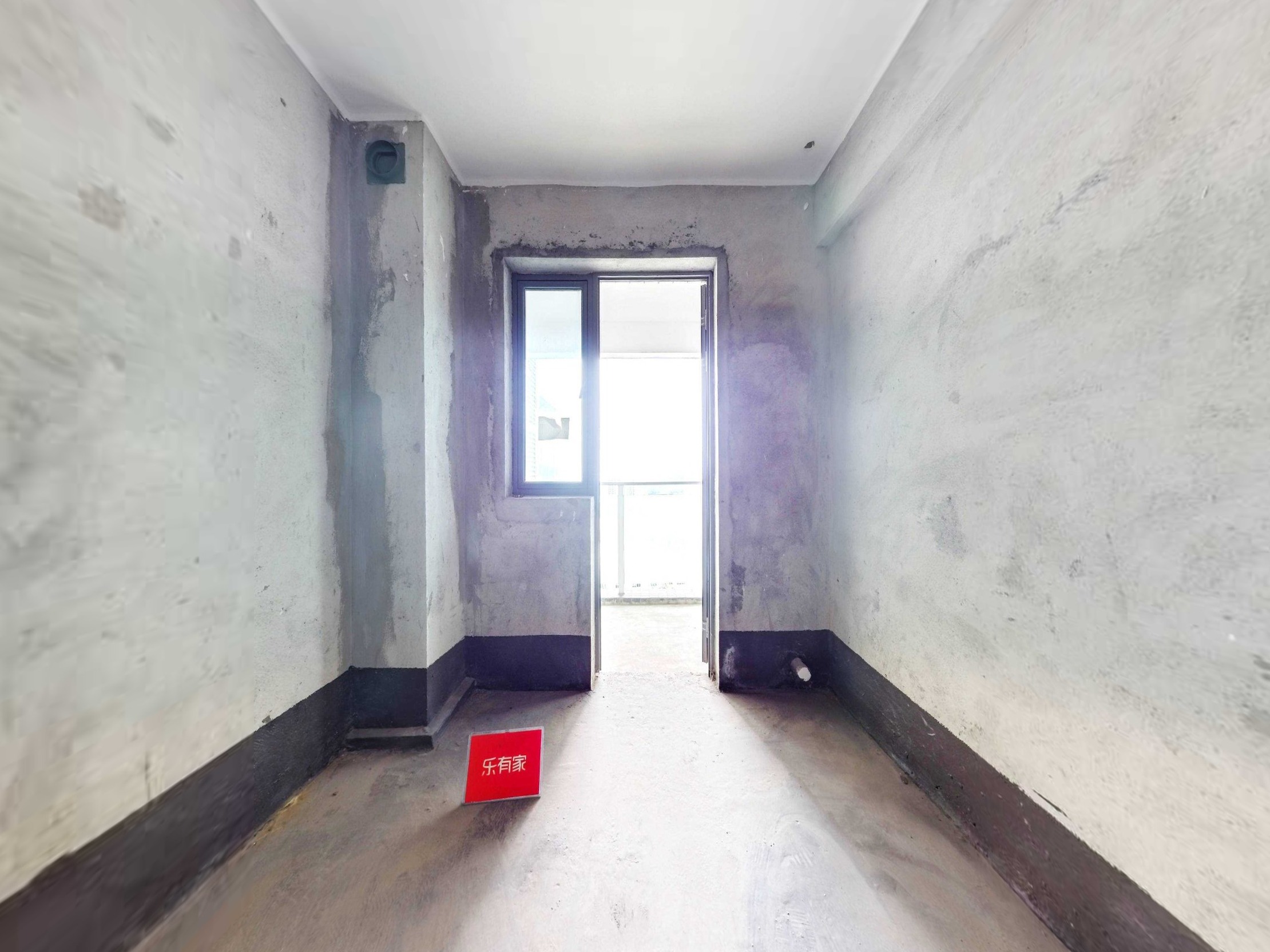 德宝怡高宝区毛坯房出售3房2厅