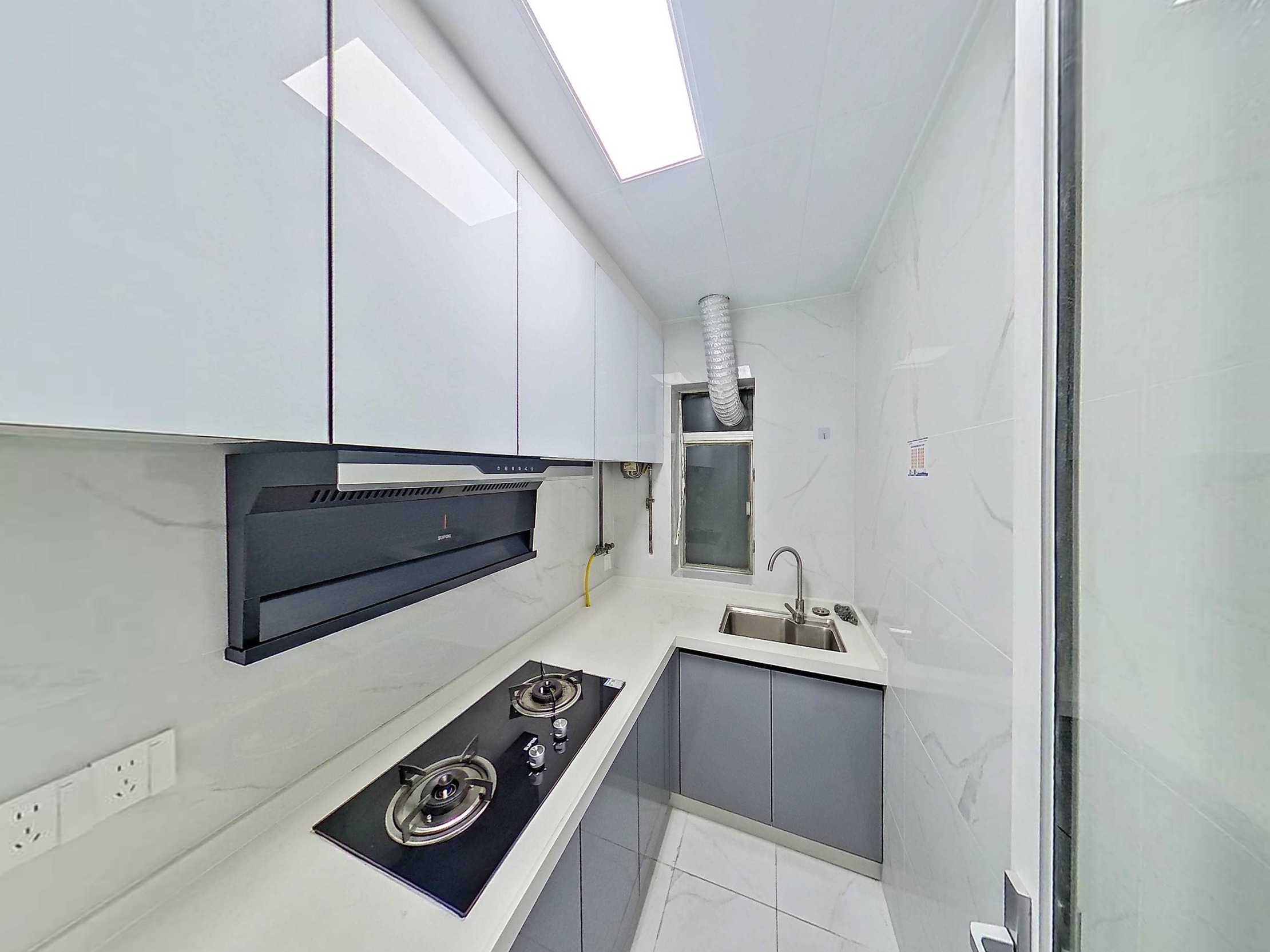 福田CBD住家好房！高科利花园精装3房.