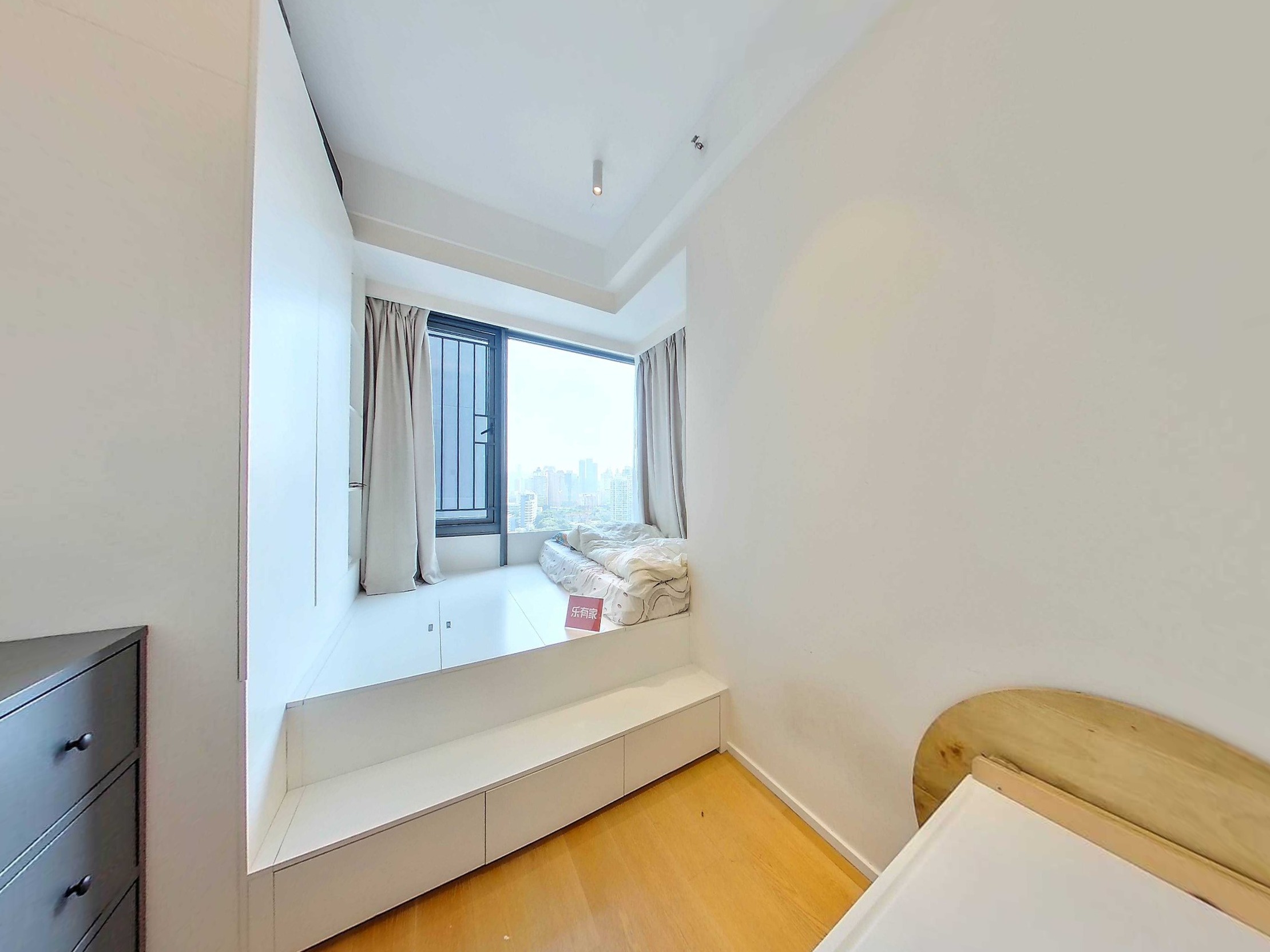 天健品质高端住宅，小区24小时管家式服务