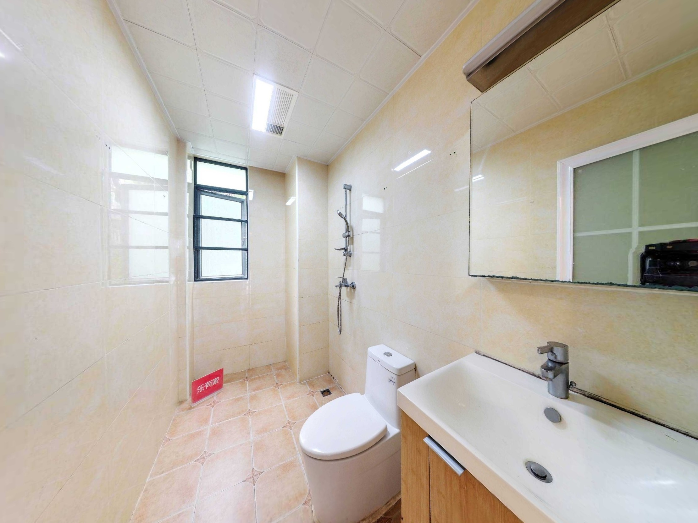 东方尊峪 5房2厅2卫 158.78㎡