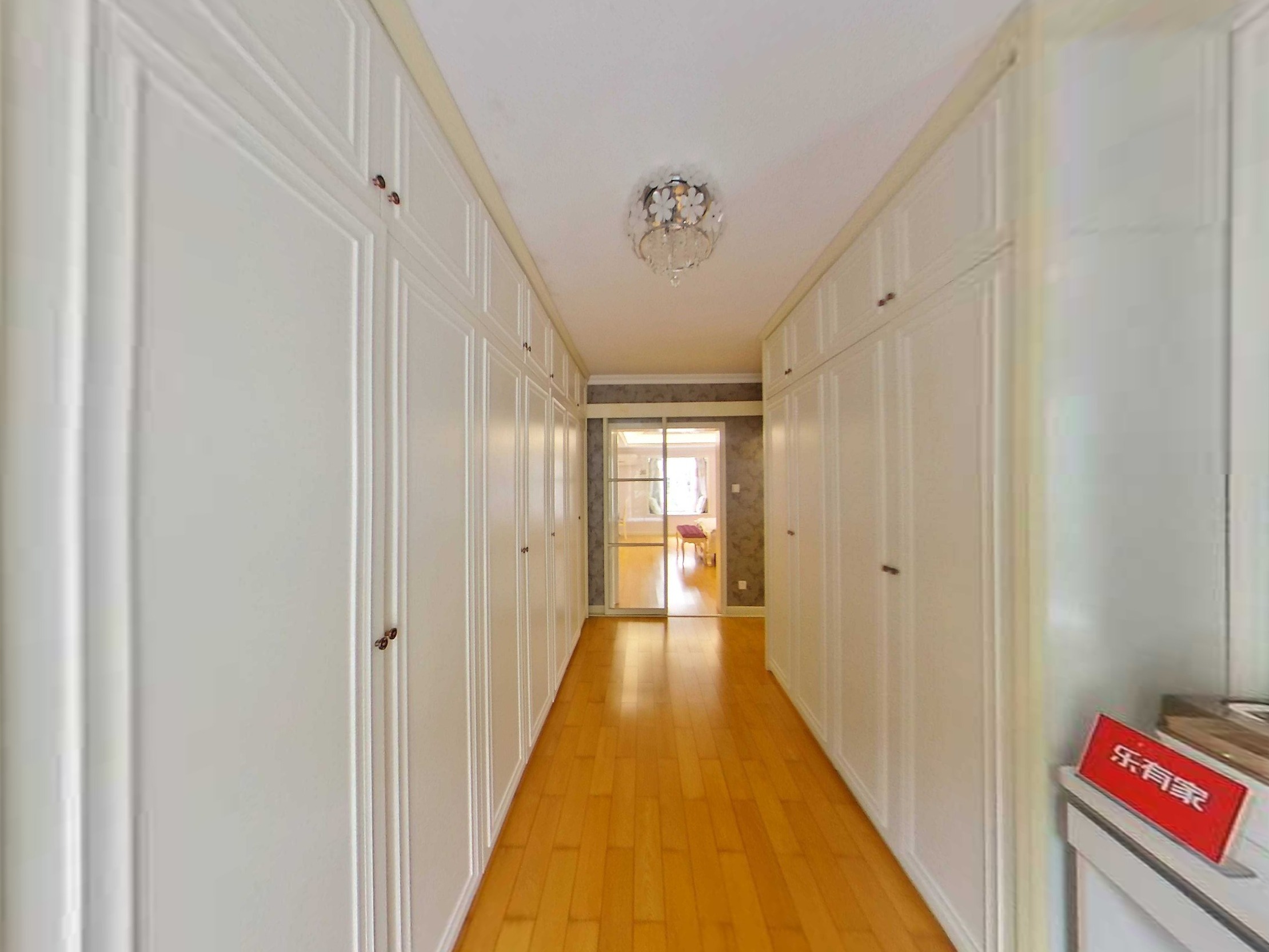 中空复试百万豪装