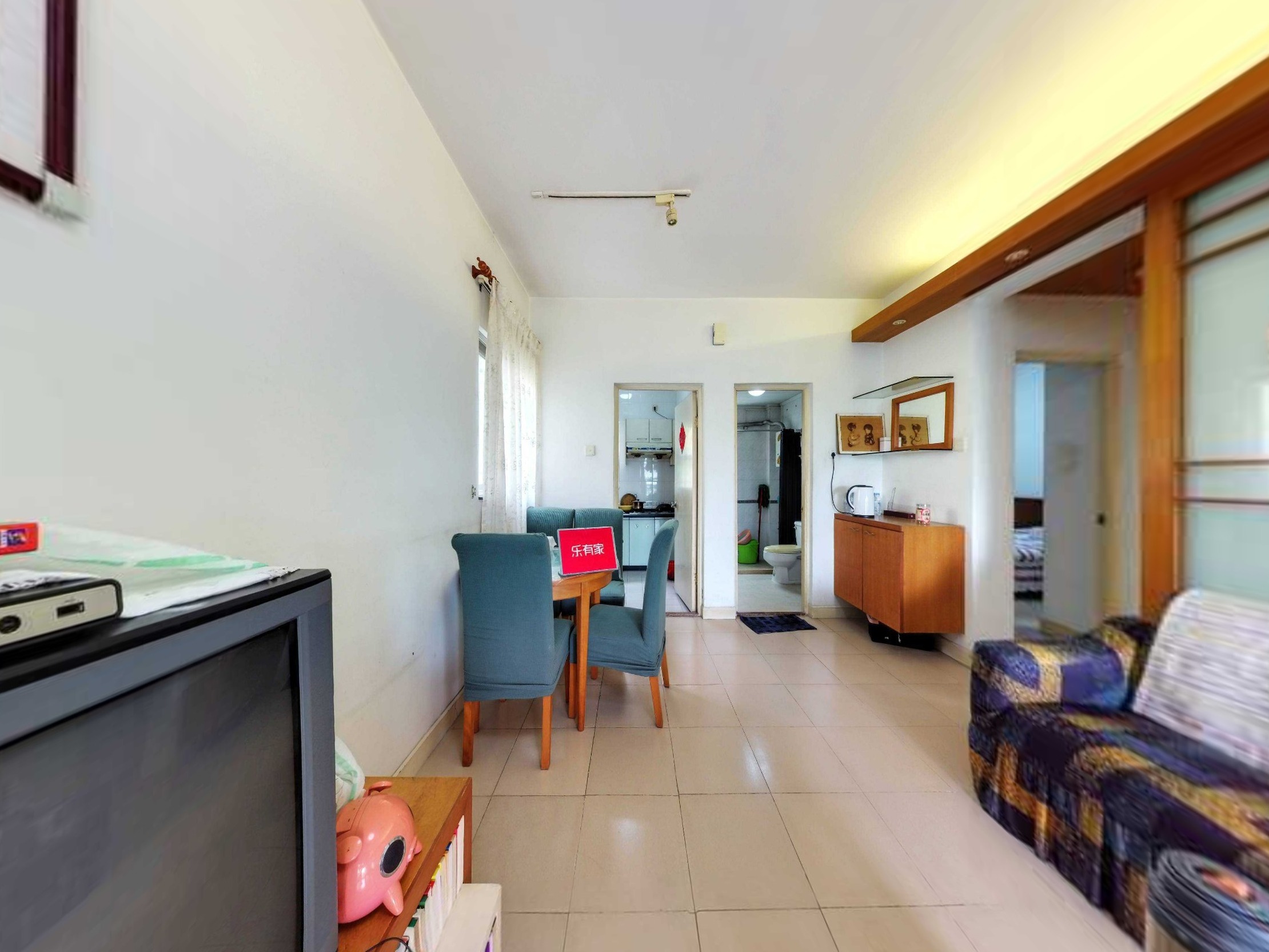 华侨城旁精装三房两卫，小区性价比高