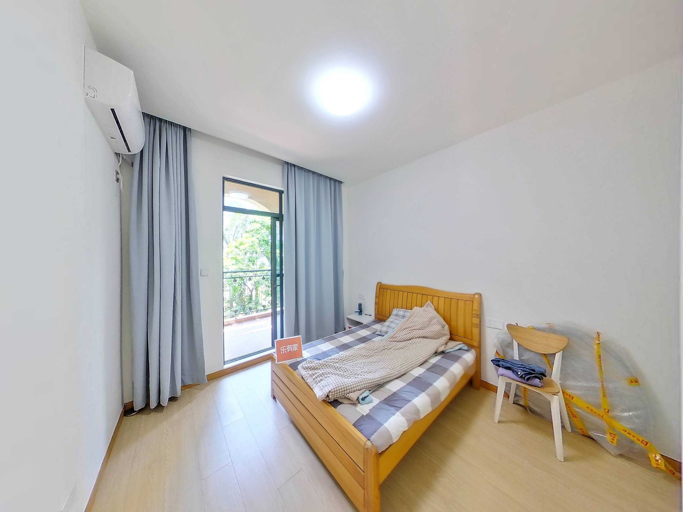 在家钓鱼大湖景房，臻品稀少，龙光城简约风格，非常漂亮