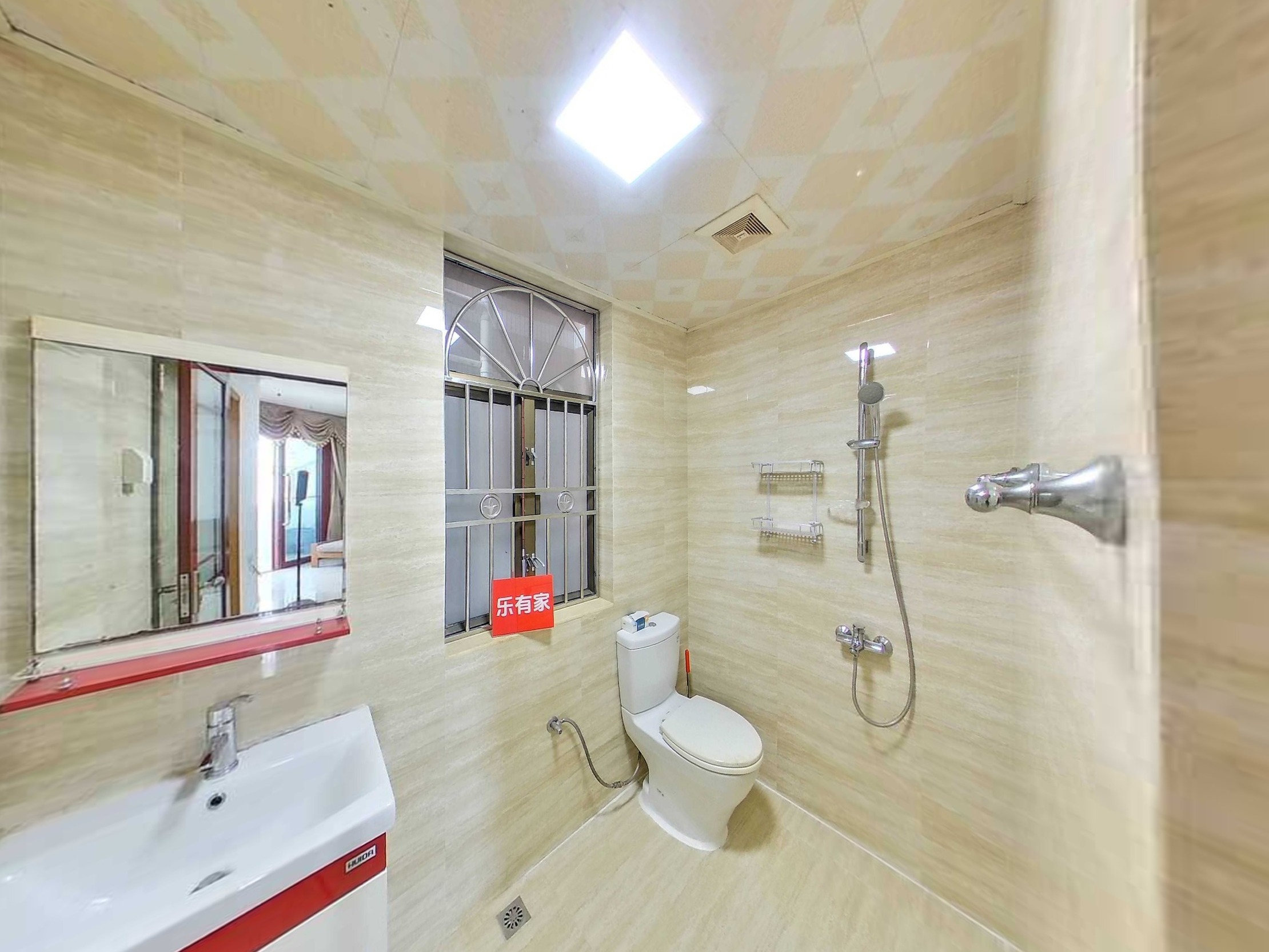 正规三房，诚心出售