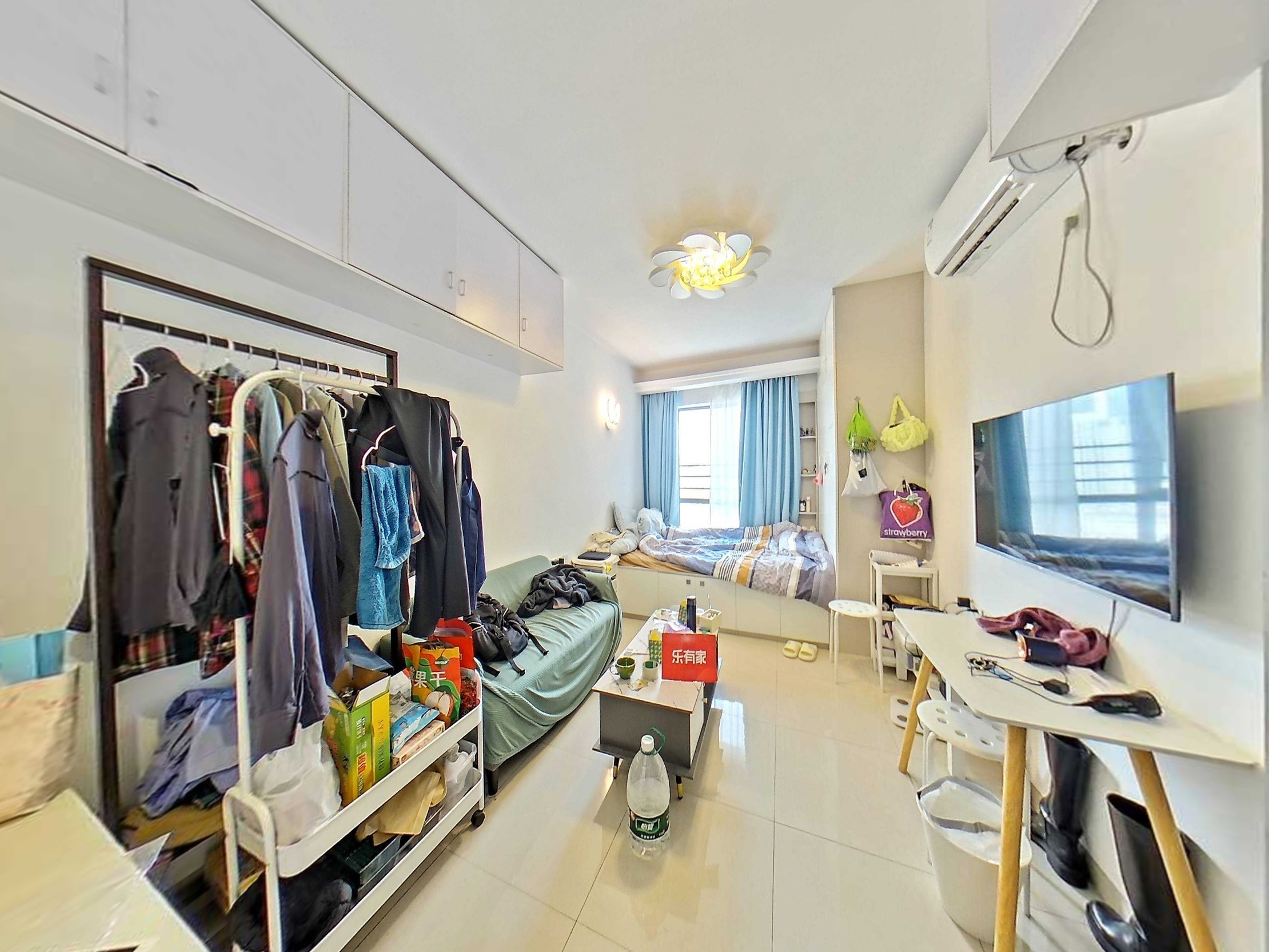 御景华城花园西南普装1室1厅45.88m²