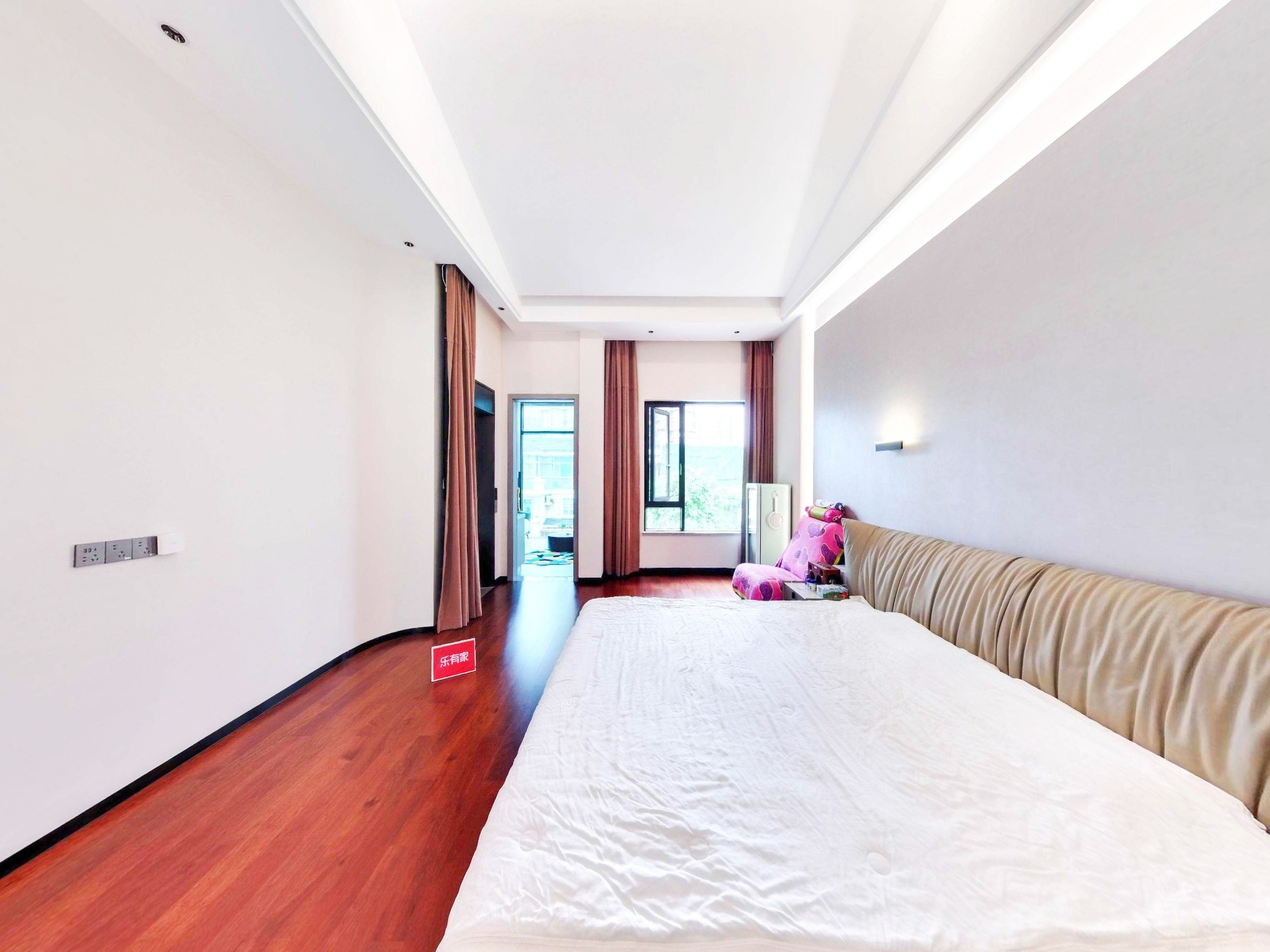 凯茵雅湖半岛全新精装电梯入户拎包可住