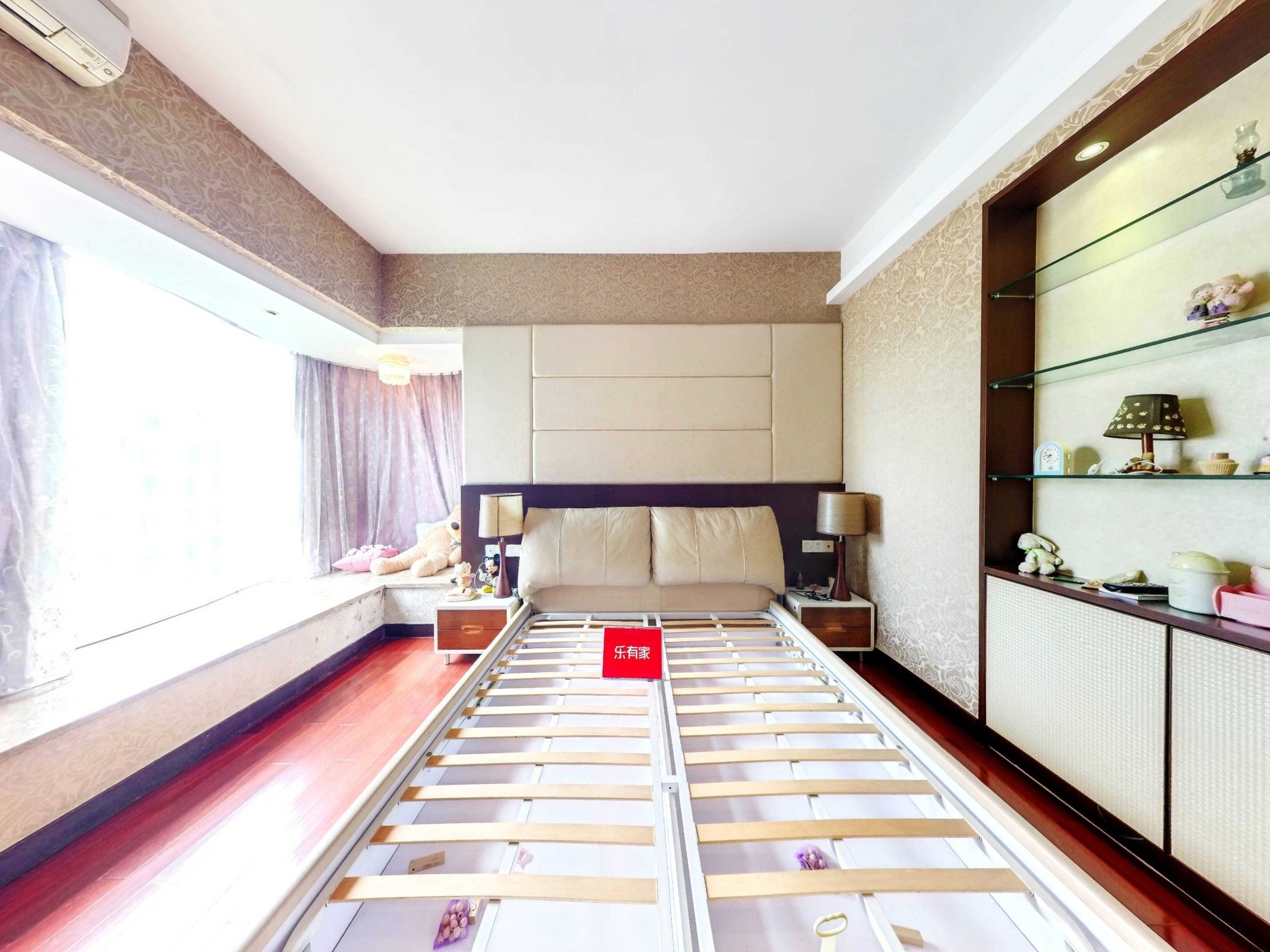 富逸臻园精装四房，业主诚心出售