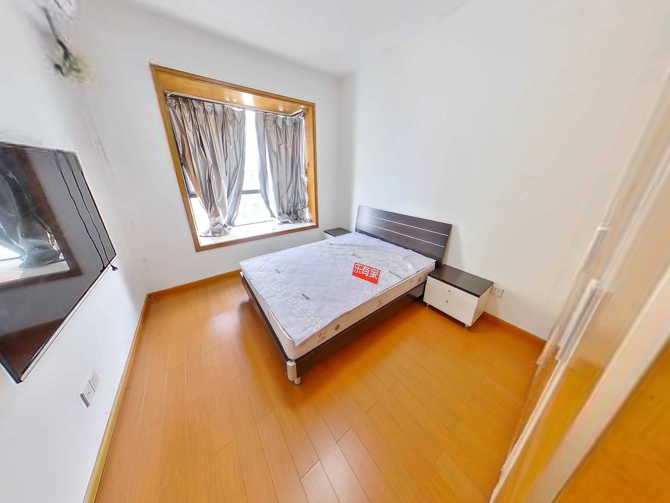 泊岸雅苑 4房2厅2卫 159㎡