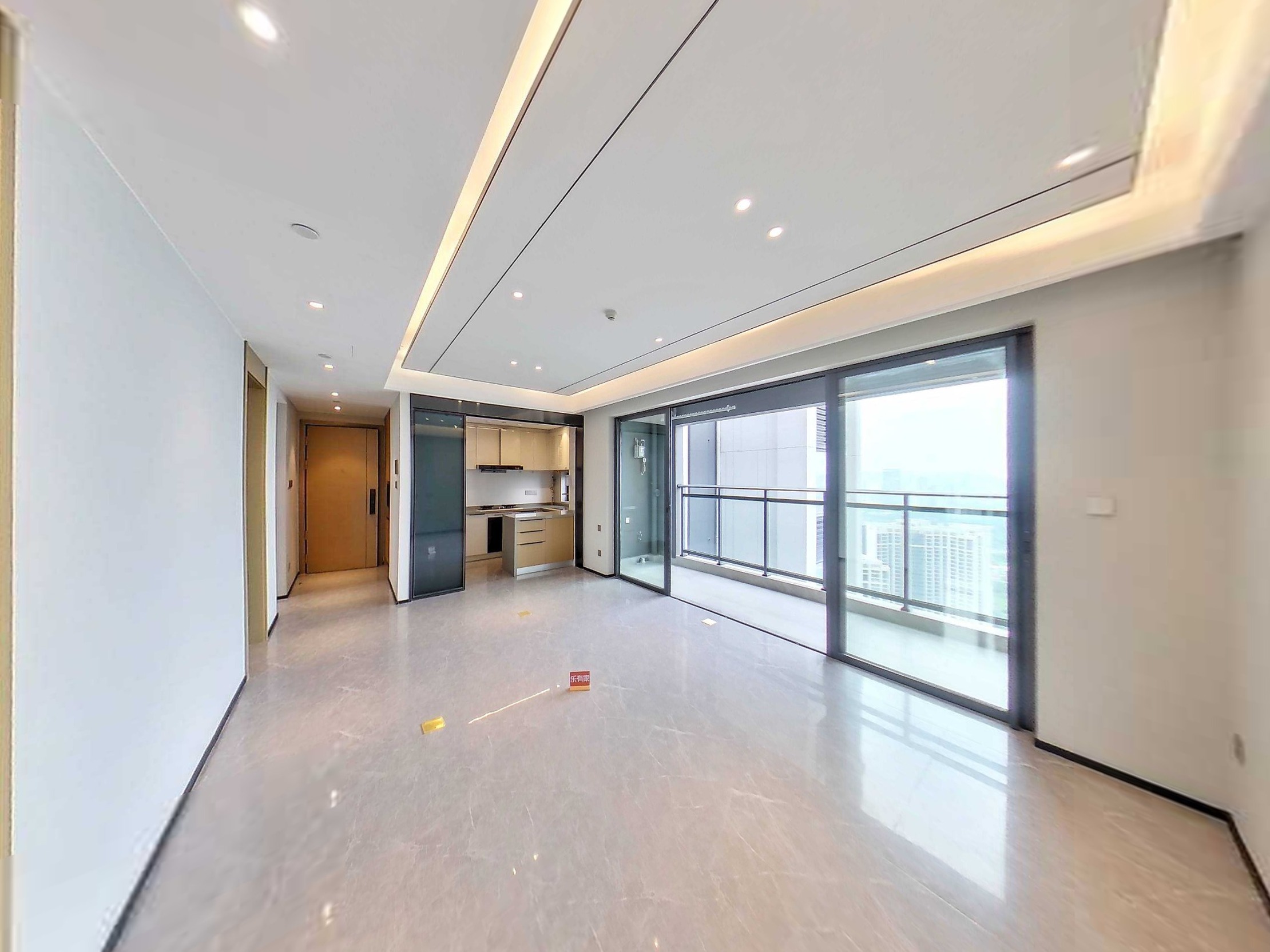 新地中央花园西南精装3室2厅85.98m²